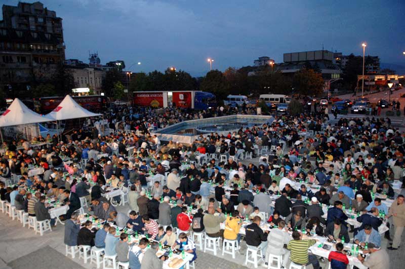 Prizren ve Kalkandelen'de Ramazan Programları