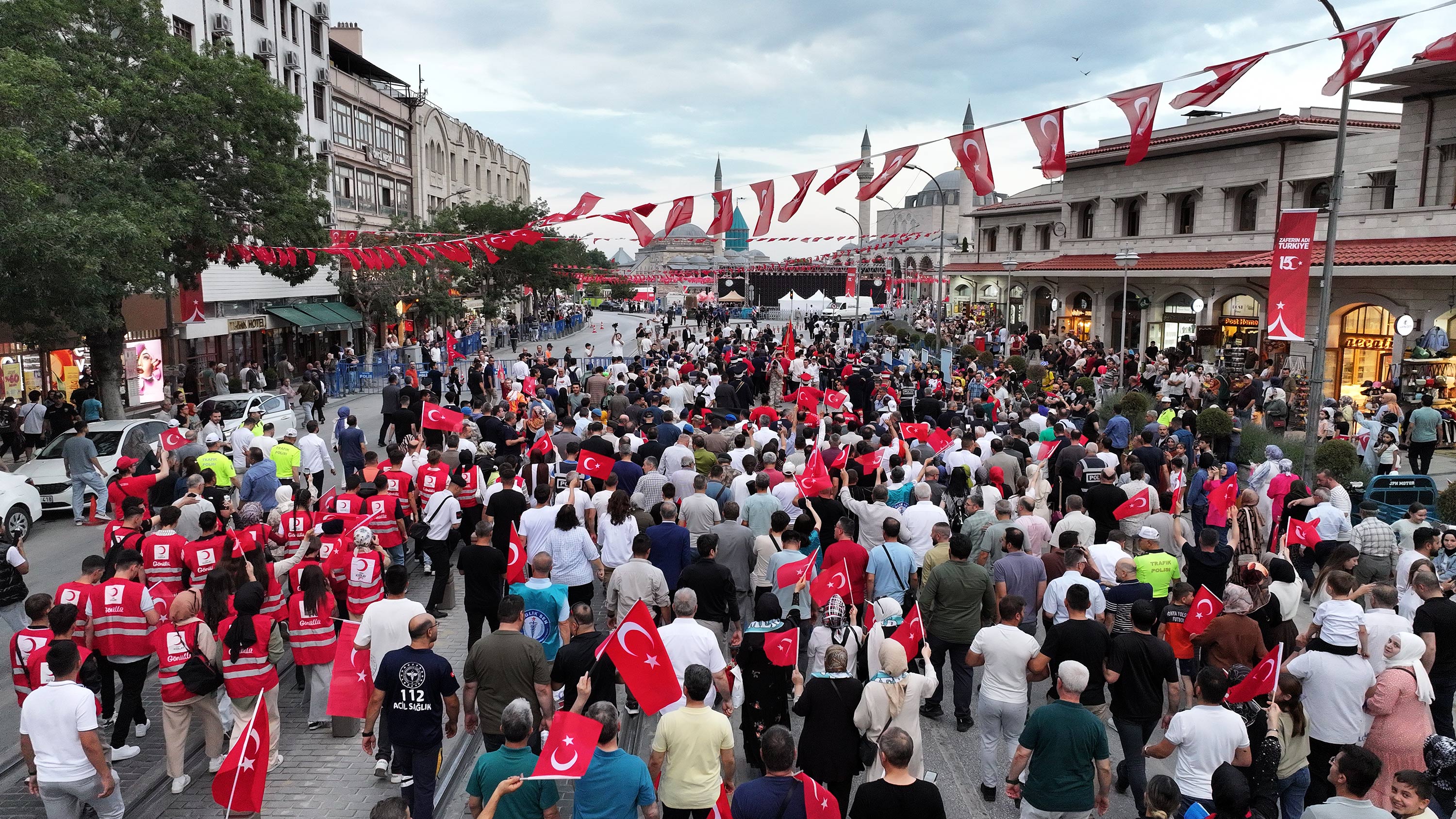 15 TEMMUZ’UN 9. YILINDA KONYALILAR MEVLANA MEYDANI’NDA BULUŞTU
