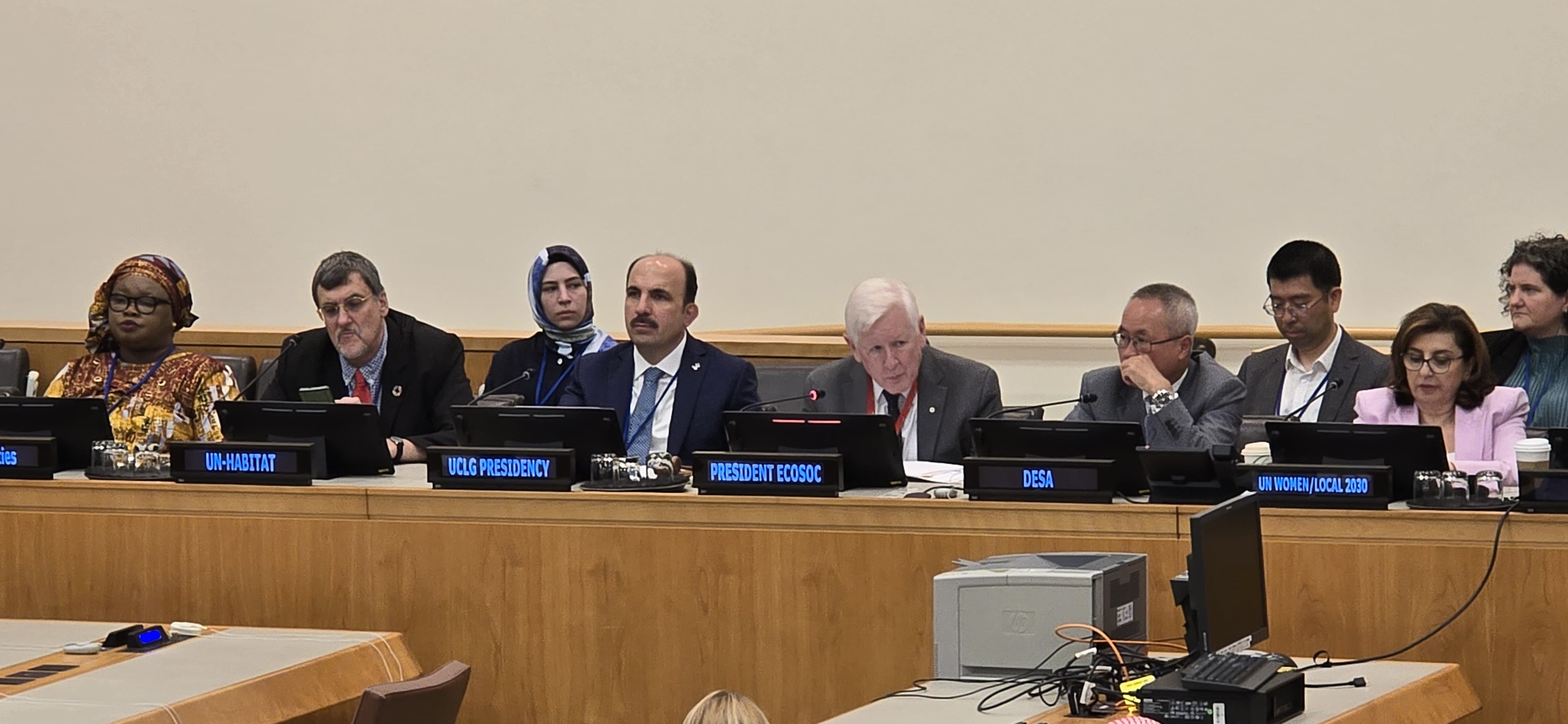 UCLG BAŞKANI ALTAY: “ÇOCUKLARIN KORKUSUZCA SOKAKLARDA OYNAYABİLDİĞİ ŞEHİRLER İNŞA ETMEK İSTİYORSAK GAZZE’NİN SESSİZ ÇIĞLIĞINA KULAK VERMELİYİZ”