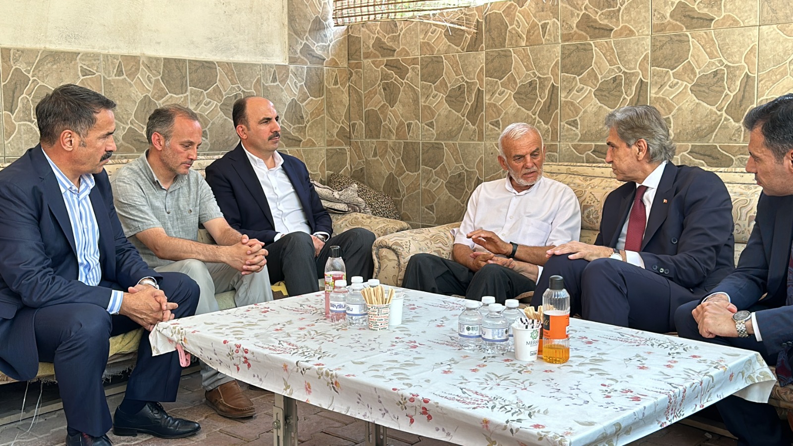 AK PARTİ GENEL BAŞKAN YARDIMCISI DEMİR ŞEHİT MUHARREM CAN’IN AİLESİNİ ZİYARET ETTİ