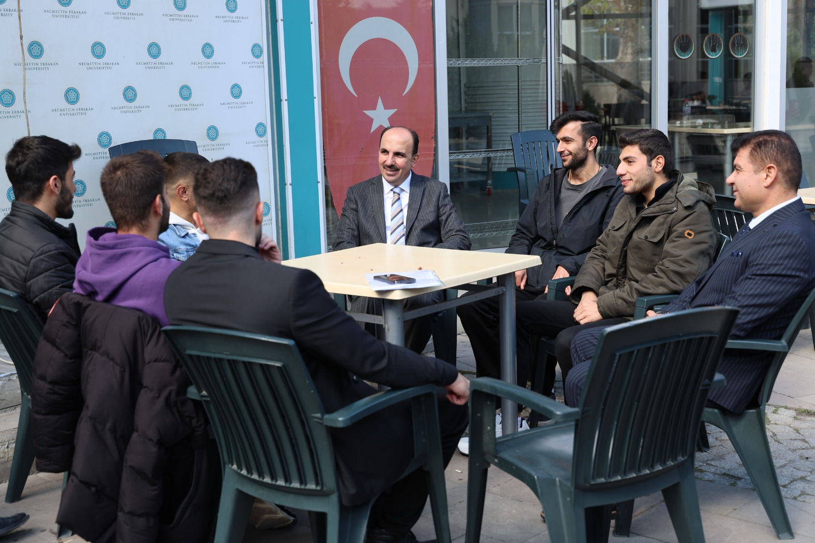 BAŞKAN ALTAY ÜNİVERSİTE TERCİHİ YAPACAK GENÇLERİ ÖĞRENCİ VE HUZUR ŞEHRİ KONYA’YA DAVET ETTİ