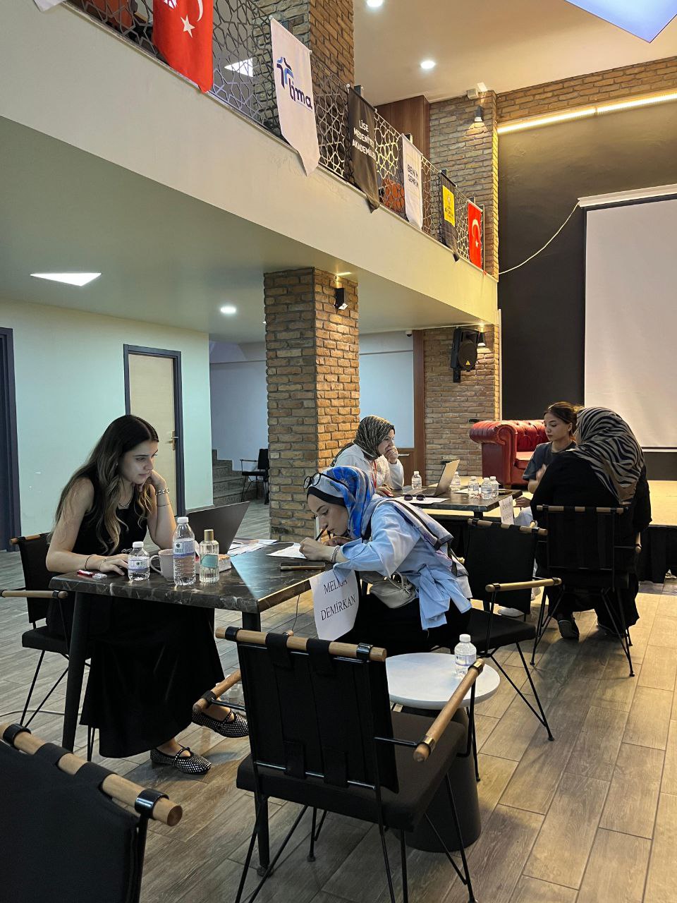 LİMA, ÜNİVERSİTE ADAYLARINA YKS TERCİH DÖNEMİNDE DESTEK OLUYOR