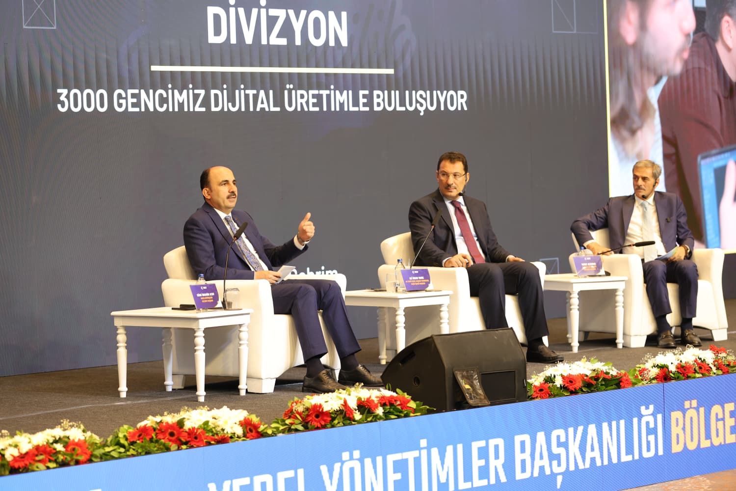 BAŞKAN ALTAY BELEDİYE BAŞKANLARINA KONYA MODELİ BELEDİYECİLİĞİ ANLATTI