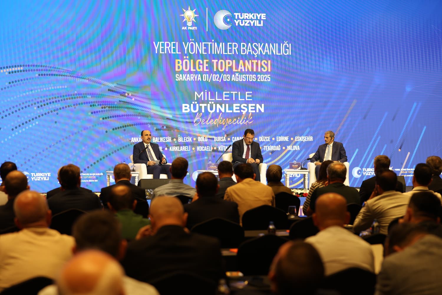 BAŞKAN ALTAY BELEDİYE BAŞKANLARINA KONYA MODELİ BELEDİYECİLİĞİ ANLATTI