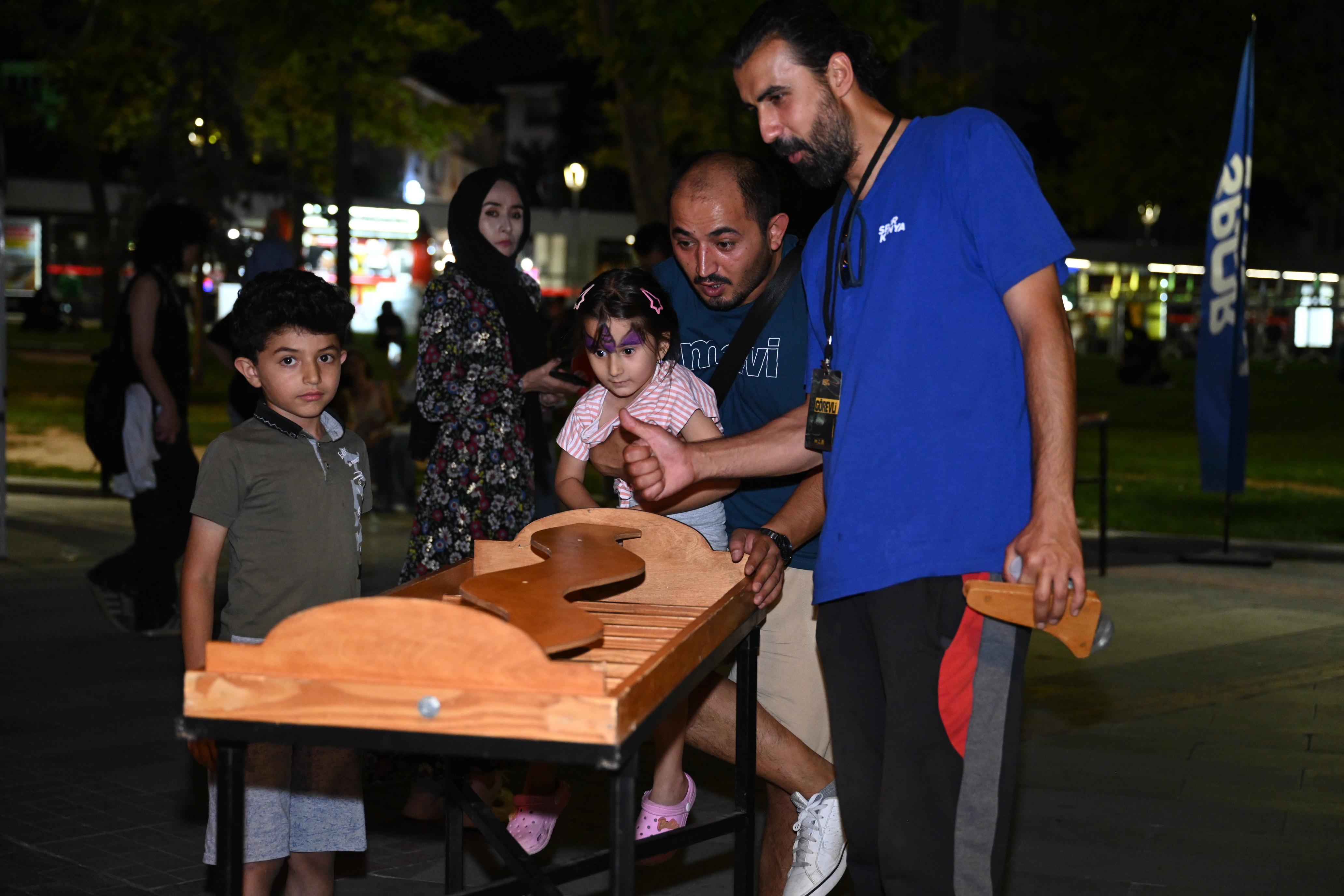 KÜLTÜRPARK ÇOCUK ETKİNLİKLERİ ÇOCUKLARIN YAZ TATİLİNE RENK KATIYOR