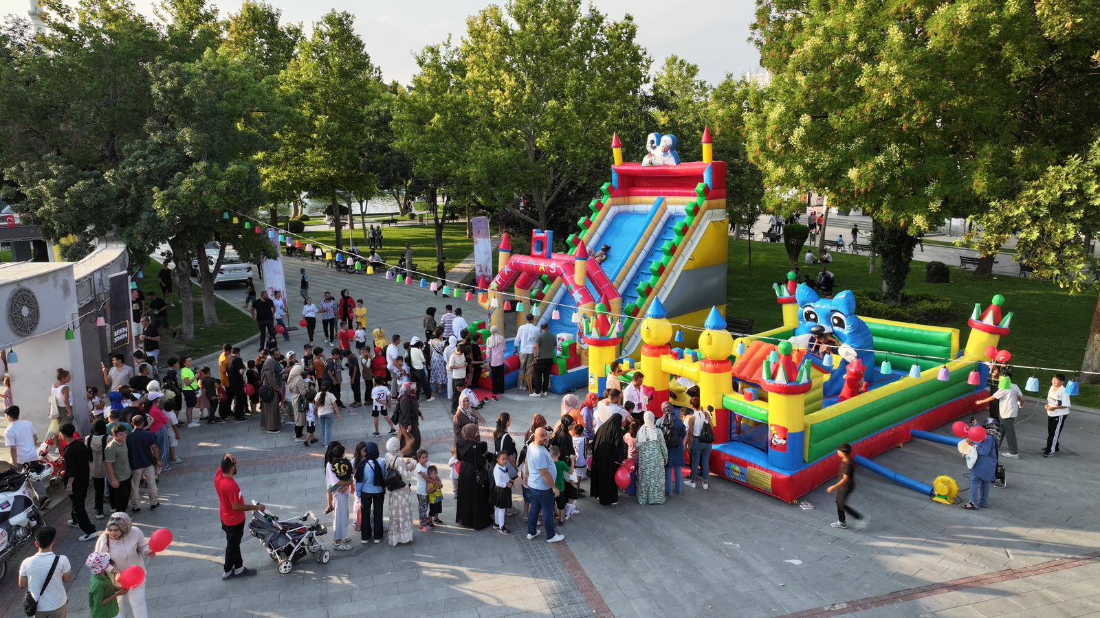 KÜLTÜRPARK ÇOCUK ETKİNLİKLERİ ÇOCUKLARIN YAZ TATİLİNE RENK KATIYOR