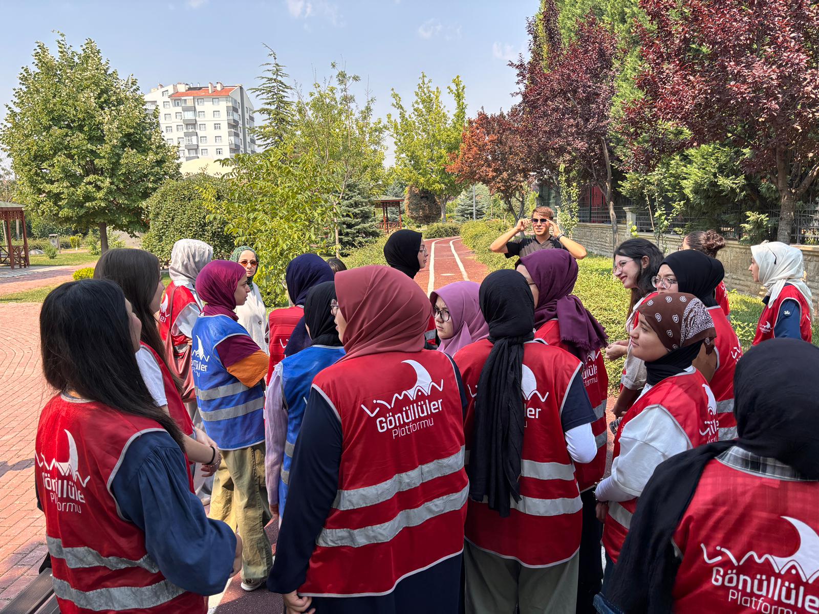 LİSE MEDENİYET AKADEMİSİ’NDE GENÇLER AFET BİLİNCİ KAZANIYOR