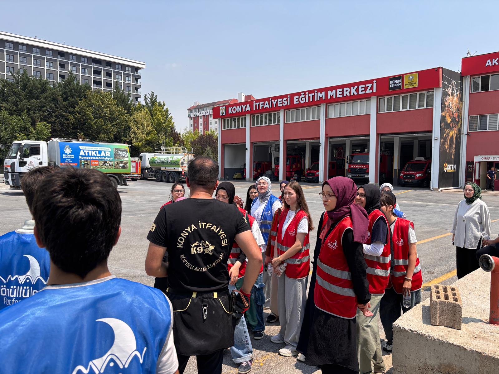 LİSE MEDENİYET AKADEMİSİ’NDE GENÇLER AFET BİLİNCİ KAZANIYOR