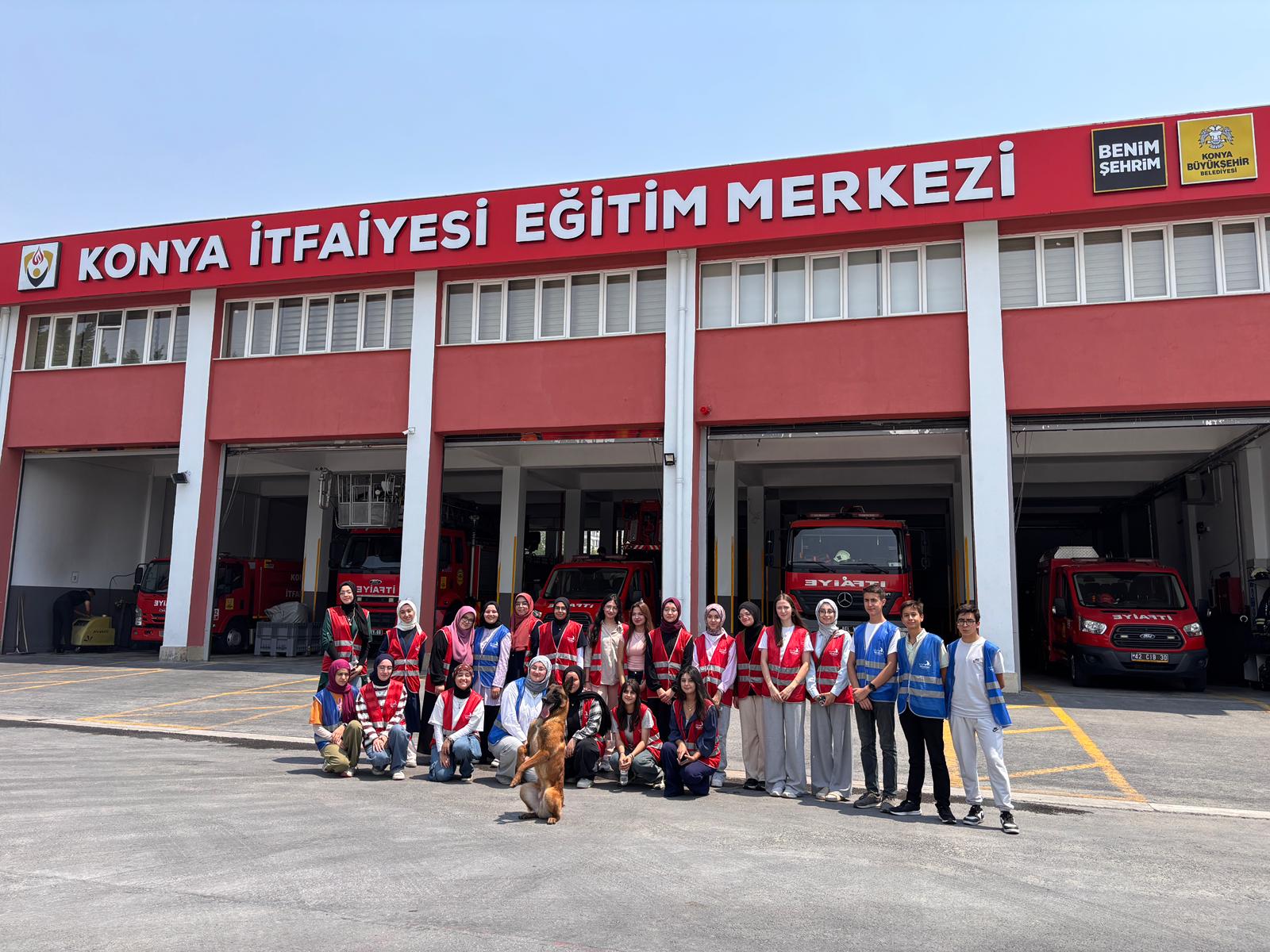LİSE MEDENİYET AKADEMİSİ’NDE GENÇLER AFET BİLİNCİ KAZANIYOR