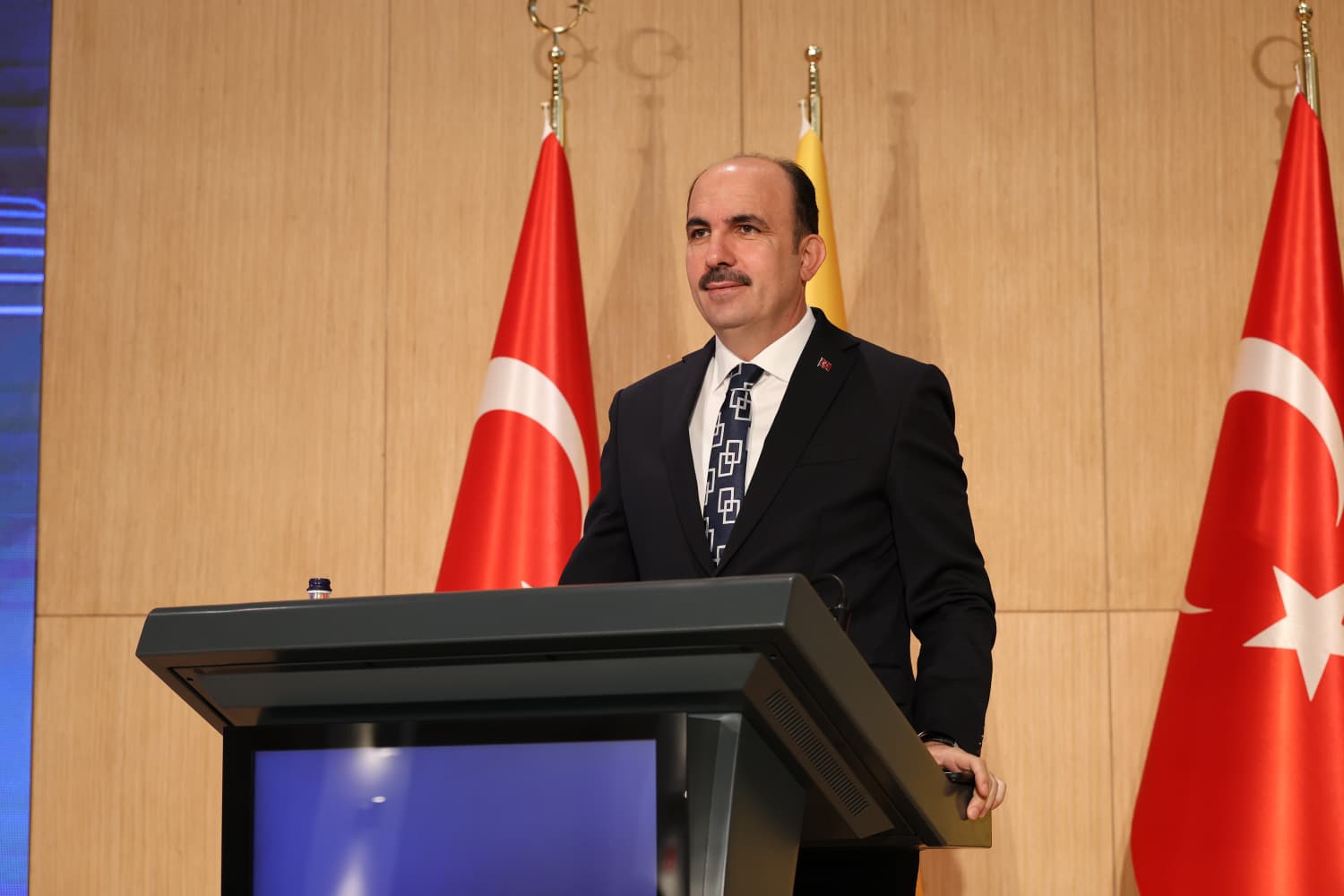 BAŞKAN ALTAY: “ŞEHRİMİZ KUZEYDEN GÜNEYE, DOĞUDAN BATIYA RAYLI SİSTEMLERLE DONATILACAK”