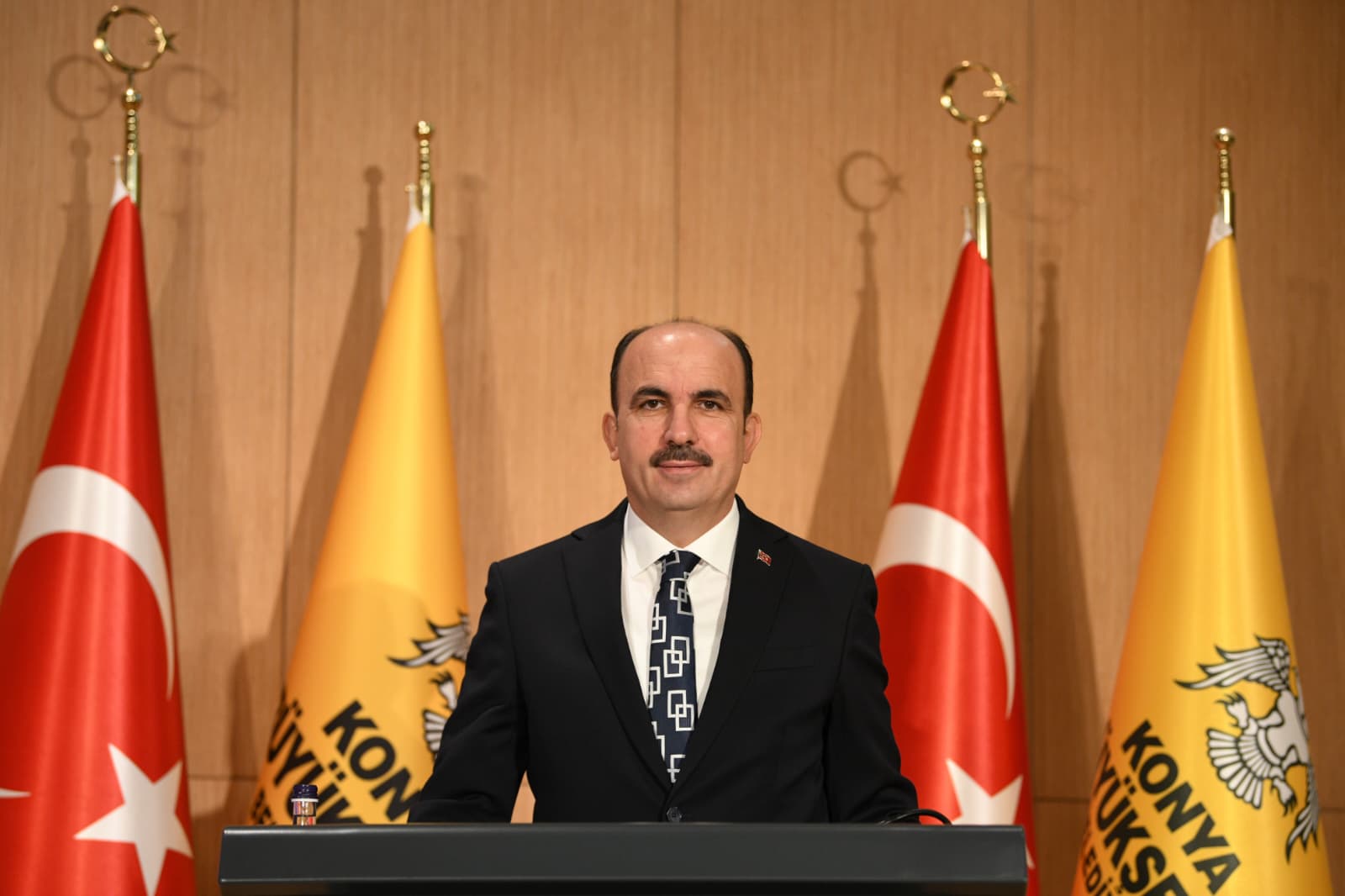 BAŞKAN ALTAY: “ŞEHRİMİZ KUZEYDEN GÜNEYE, DOĞUDAN BATIYA RAYLI SİSTEMLERLE DONATILACAK”