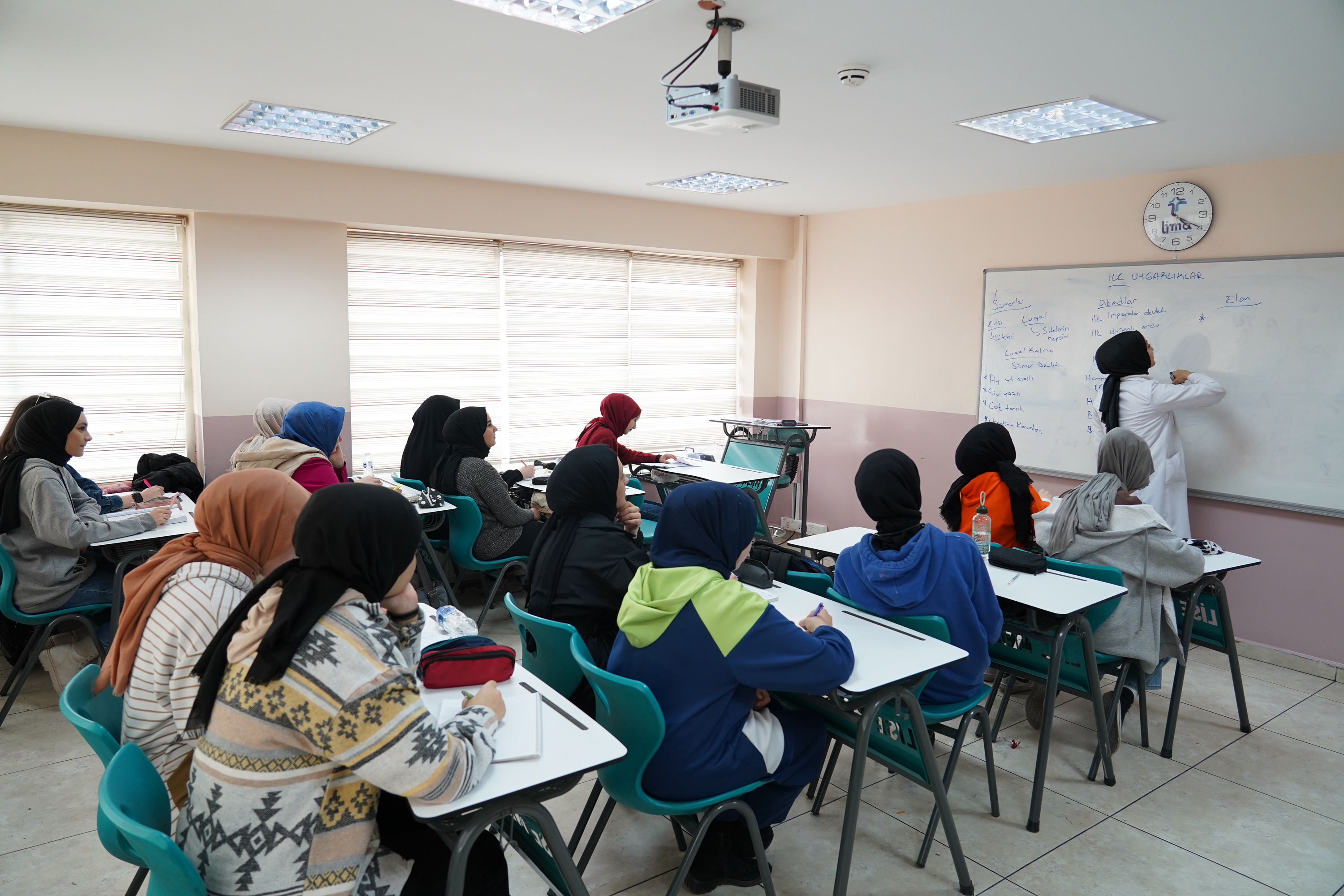 LİSE MEDENİYET AKADEMİLERİ’NDE GÜZ DÖNEMİ KAYITLARI BAŞLIYOR