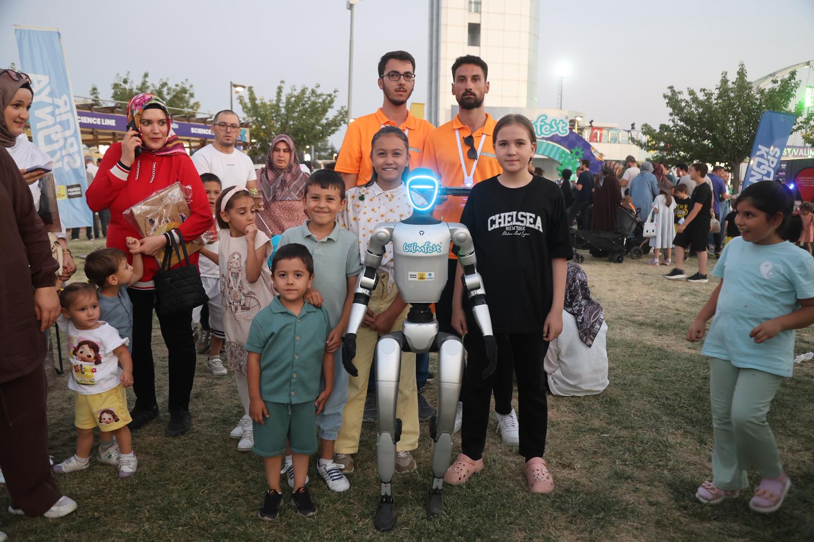 BAŞKAN ALTAY 10. BİLİM FESTİVALİ’NE KATILAN HERKESE TEŞEKKÜR ETTİ