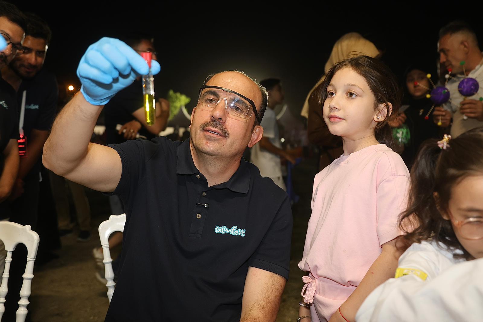 BAŞKAN ALTAY 10. BİLİM FESTİVALİ’NE KATILAN HERKESE TEŞEKKÜR ETTİ