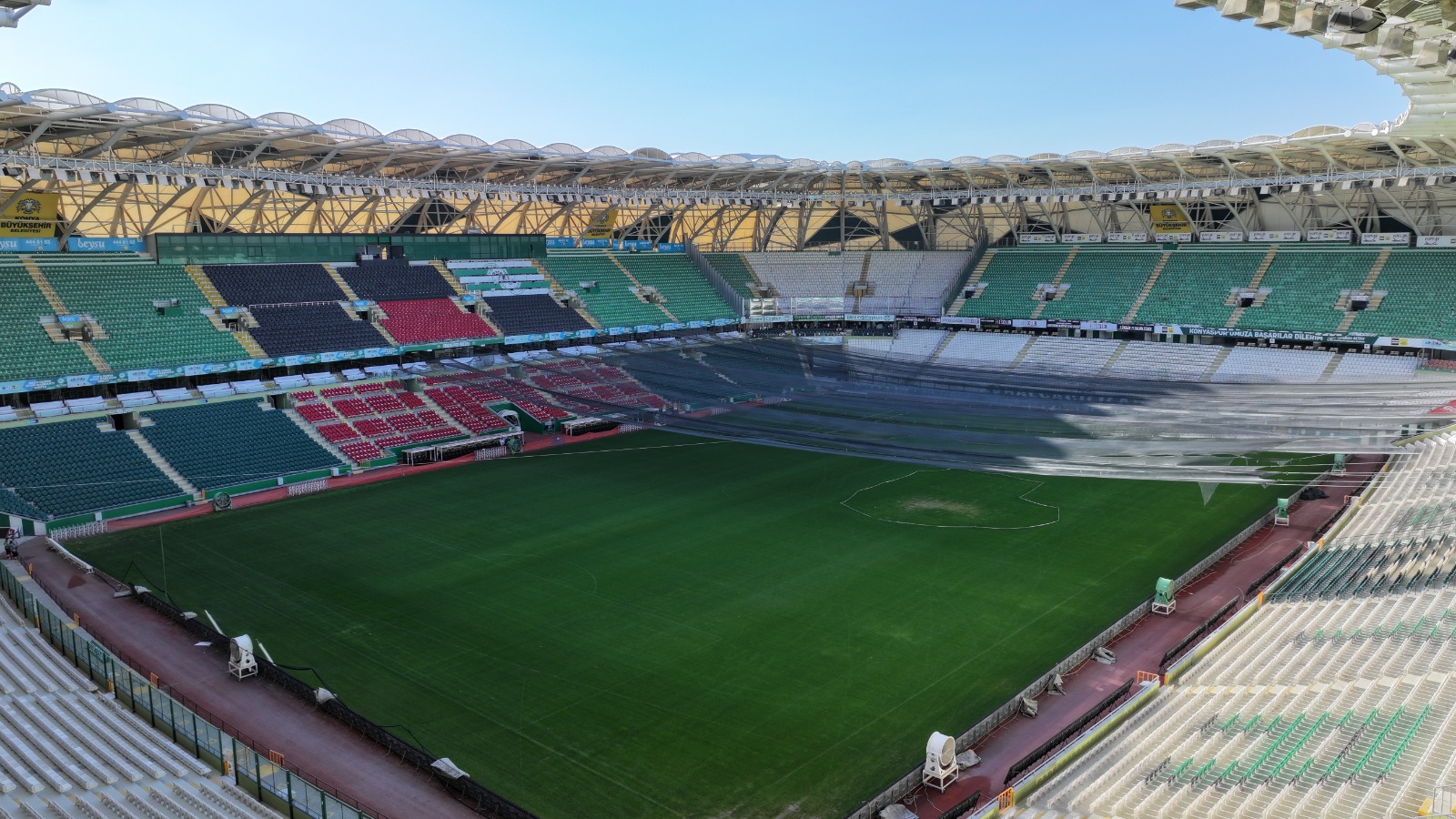 KONYA BÜYÜKŞEHİR STADYUMU TÜRKİYE-İSPANYA MAÇINA HAZIRLANIYOR