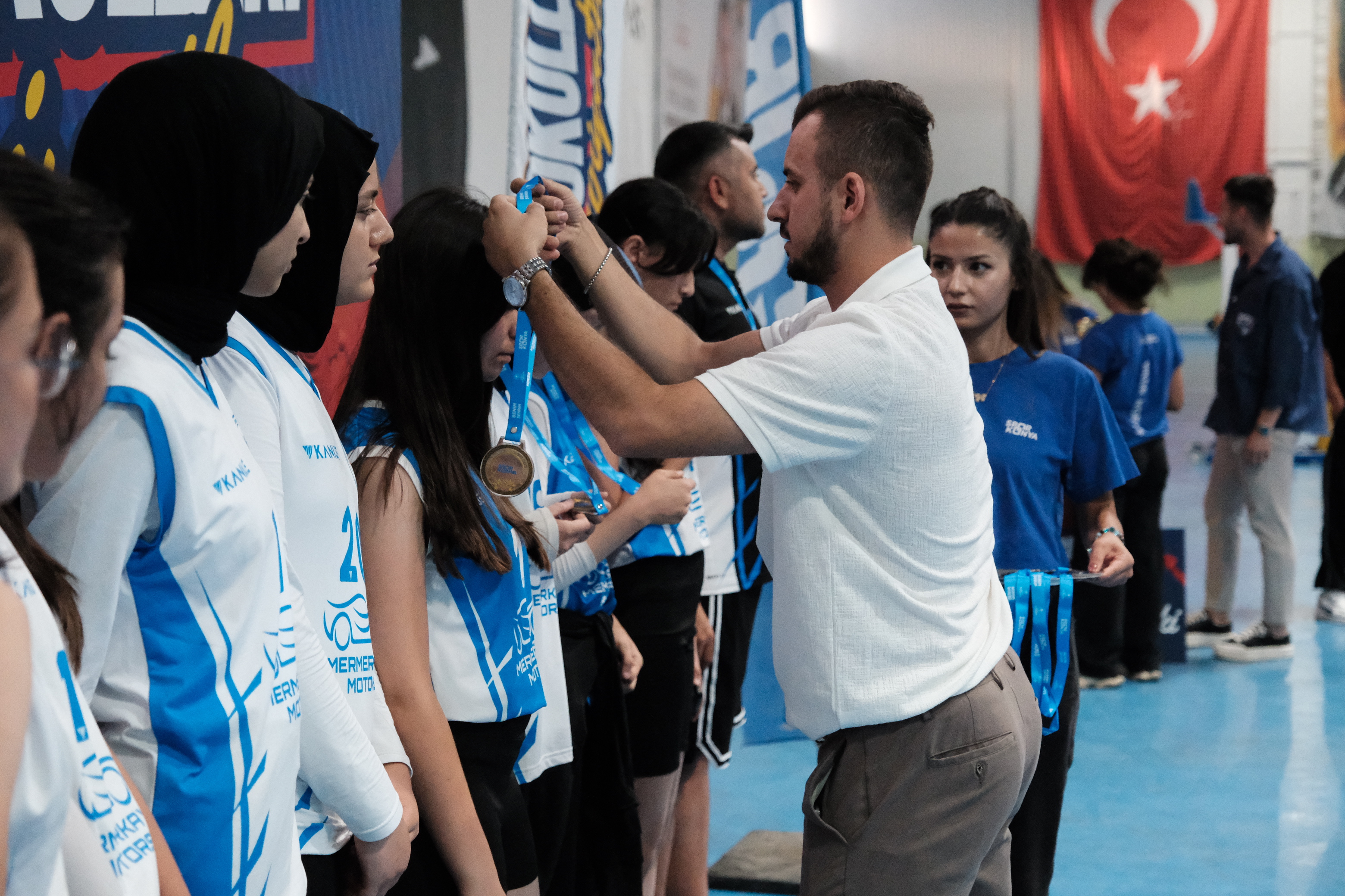 BAŞKAN ALTAY “SPOR OKULLARI OLİMPİYATLARI”NA KATILAN TÜM GENÇLERİ TEBRİK ETTİ