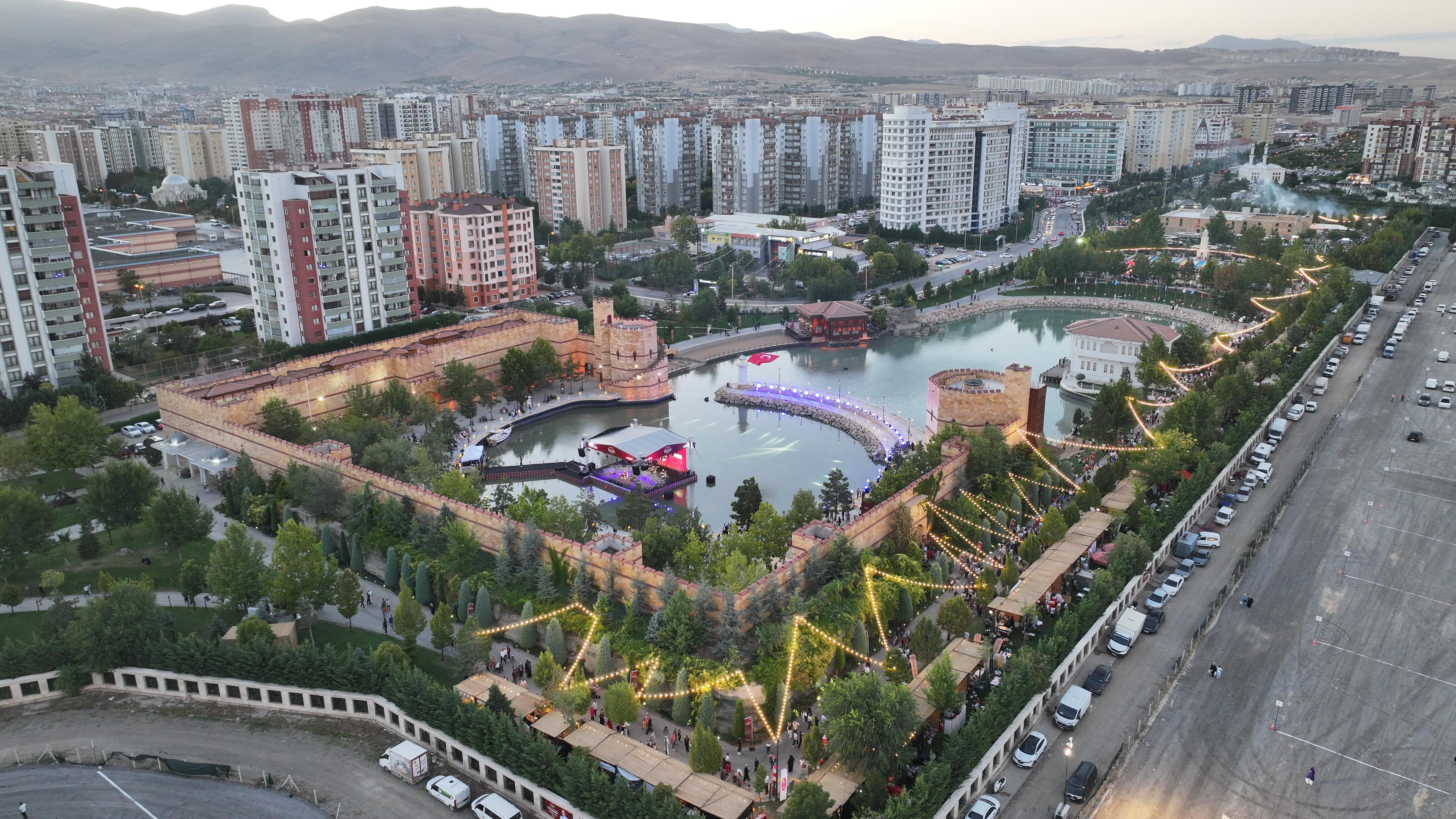 3. KONYA GASTRONOMİ FESTİVALİ BÜYÜK BİR COŞKUYLA BAŞLADI