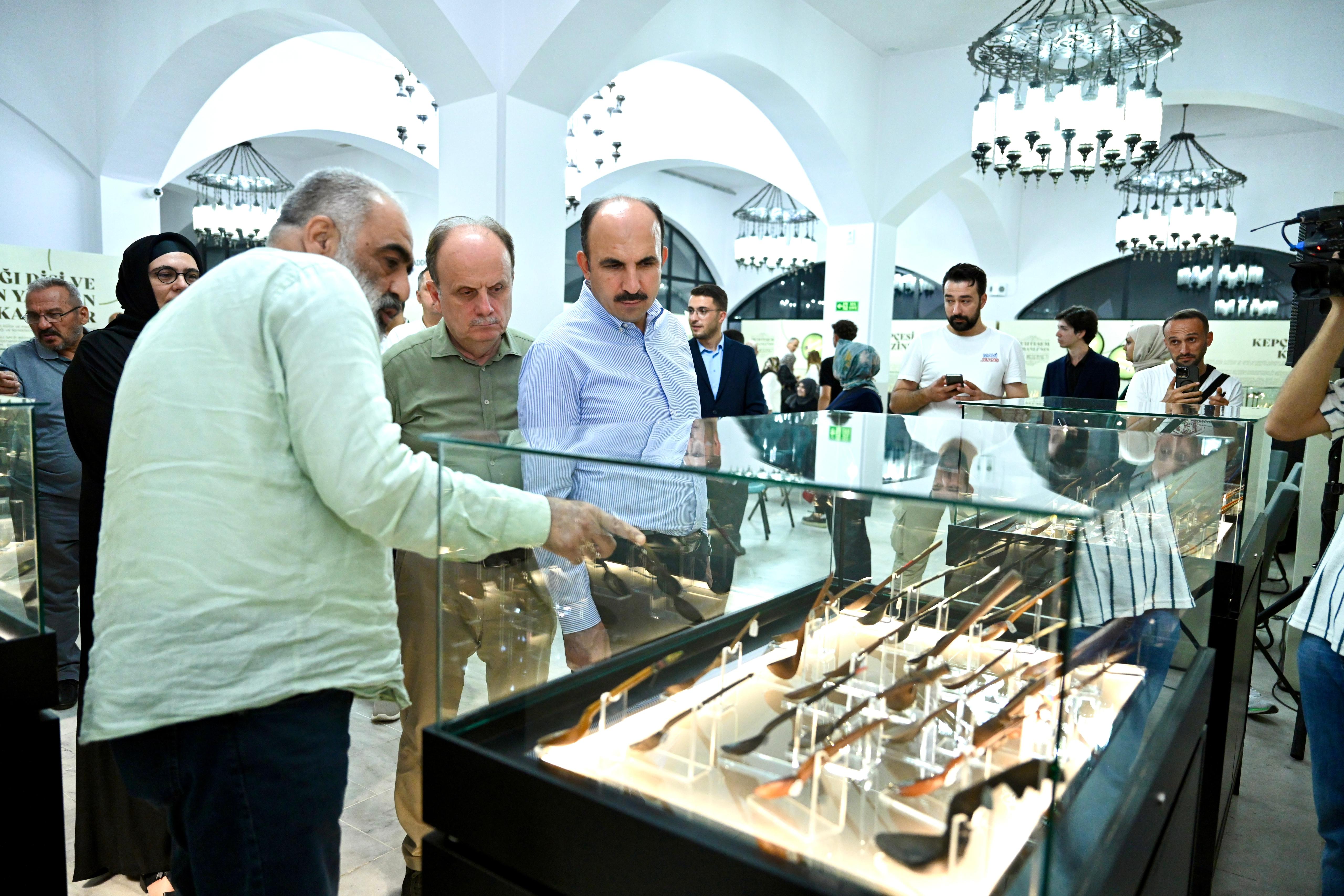 BAŞKAN ALTAY TÜM LEZZET TUTKUNLARINI PAZAR AKŞAMINA KADAR DEVAM EDECEK GASTROFEST’E DAVET ETTİ