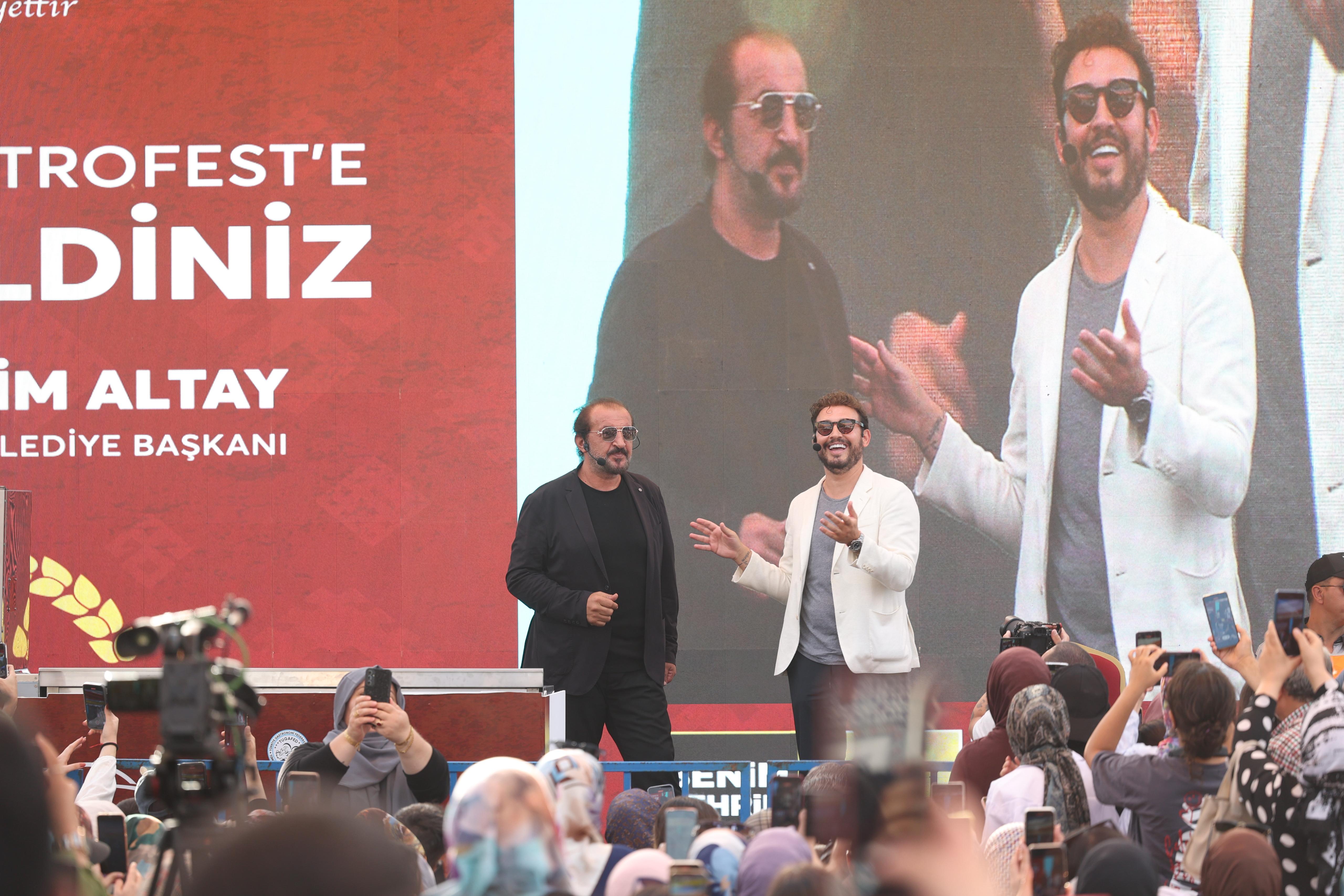 BAŞKAN ALTAY GASTROFEST’E KATILAN YÜZ BİNLERCE MİSAFİRE, ŞEFLERE VE ESNAFA TEŞEKKÜR ETTİ