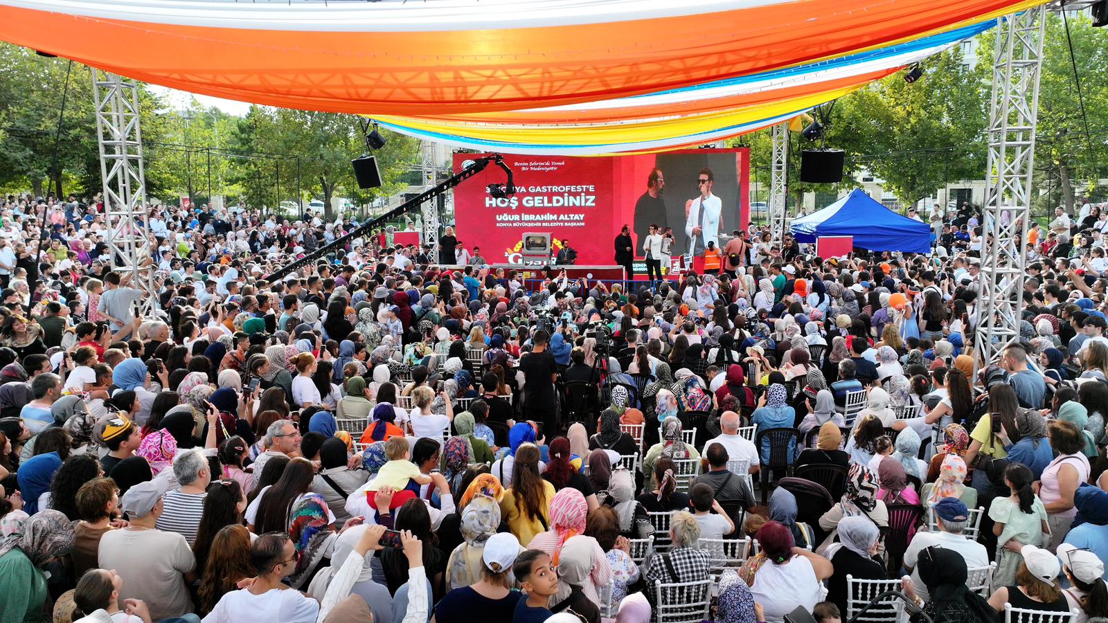 BAŞKAN ALTAY GASTROFEST’E KATILAN YÜZ BİNLERCE MİSAFİRE, ŞEFLERE VE ESNAFA TEŞEKKÜR ETTİ