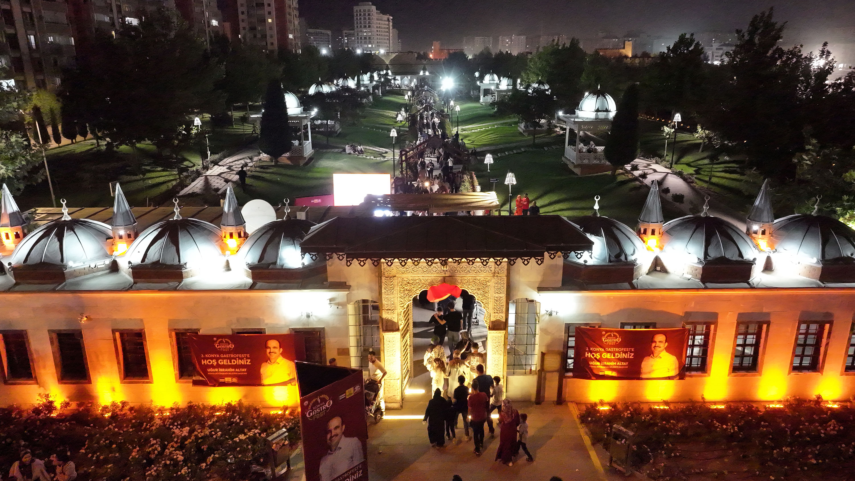 BAŞKAN ALTAY GASTROFEST’E KATILAN YÜZ BİNLERCE MİSAFİRE, ŞEFLERE VE ESNAFA TEŞEKKÜR ETTİ