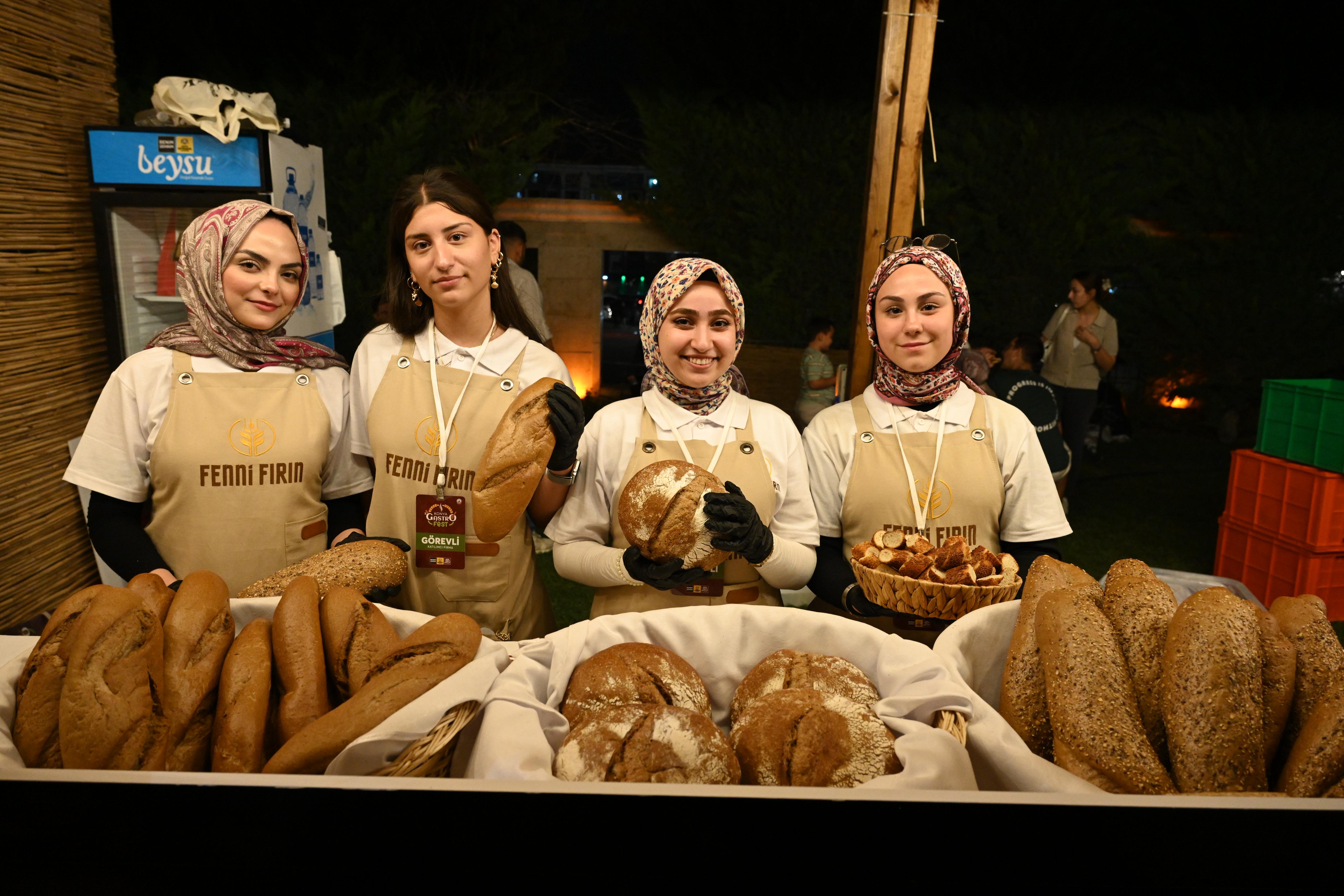 BAŞKAN ALTAY GASTROFEST’E KATILAN YÜZ BİNLERCE MİSAFİRE, ŞEFLERE VE ESNAFA TEŞEKKÜR ETTİ