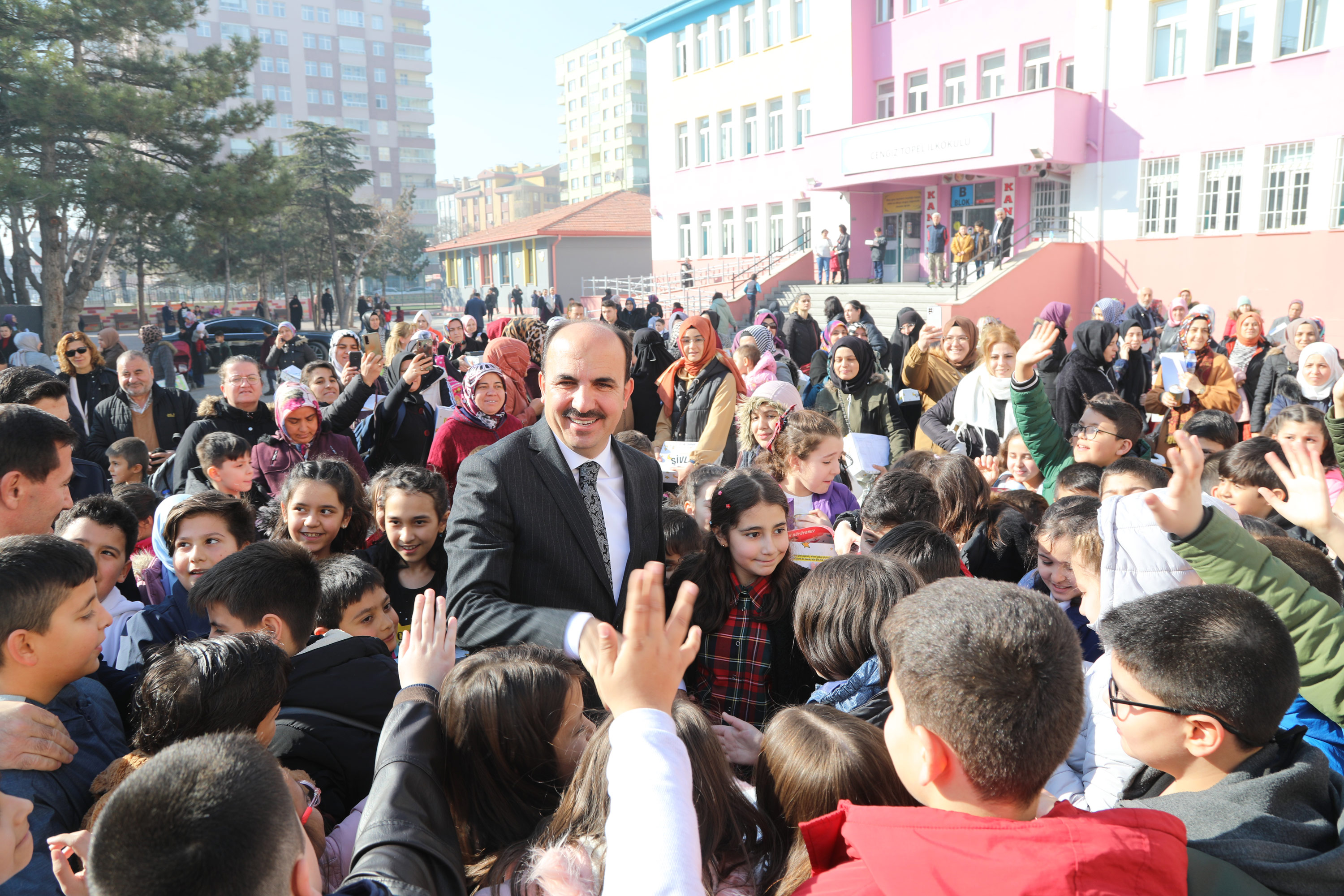 BAŞKAN ALTAY: “EĞİTİM DESTEĞİ BAŞVURULARIMIZ BAŞLADI”