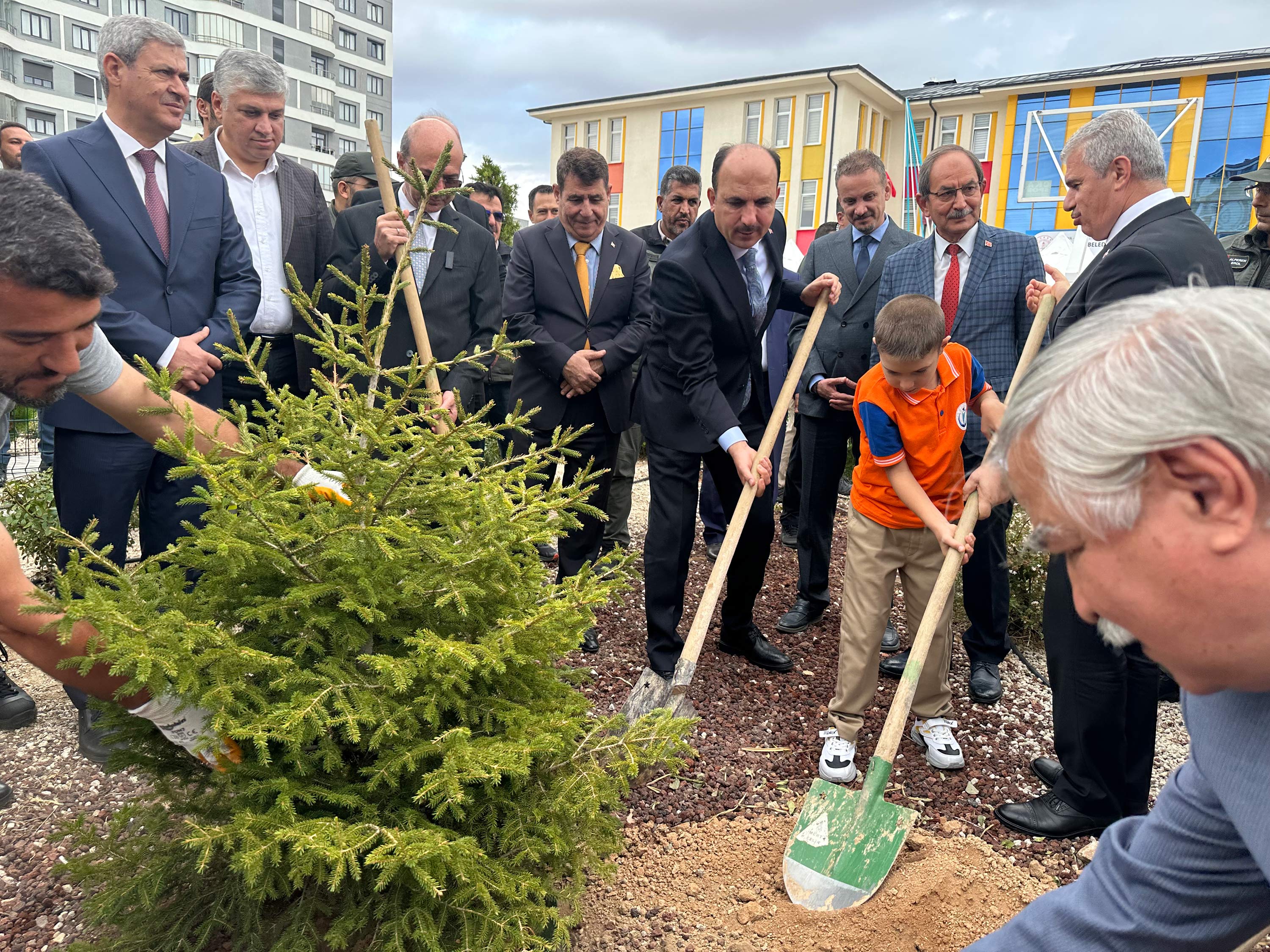 BAŞKAN ALTAY YENİ EĞİTİM YILININ HAYIRLI OLMASINI DİLEDİ