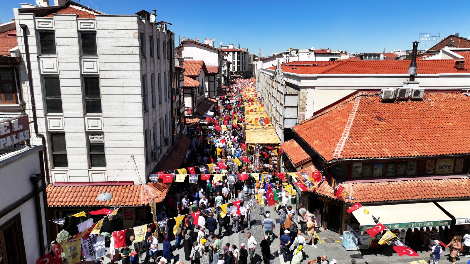 BAŞKAN ALTAY TÜM KONYALILARI TARİHİ BEDESTEN ALIŞVERİŞ GÜNLERİ’NE DAVET ETTİ
