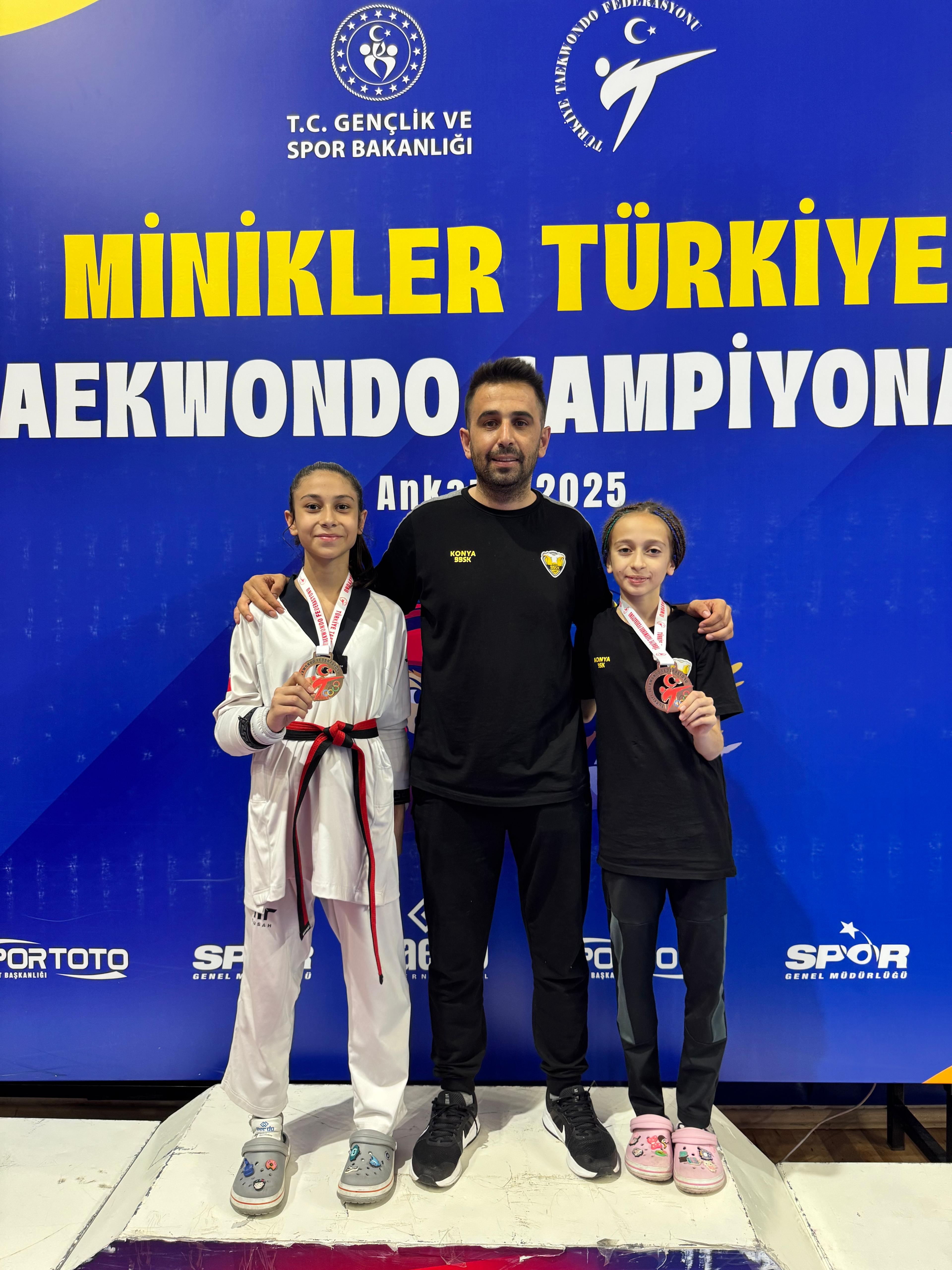 BÜYÜKŞEHİRLİ MİNİK TEKVANDOCULAR, TÜRKİYE ŞAMPİYONASI’NDA KONYA’NIN GURURU OLDU