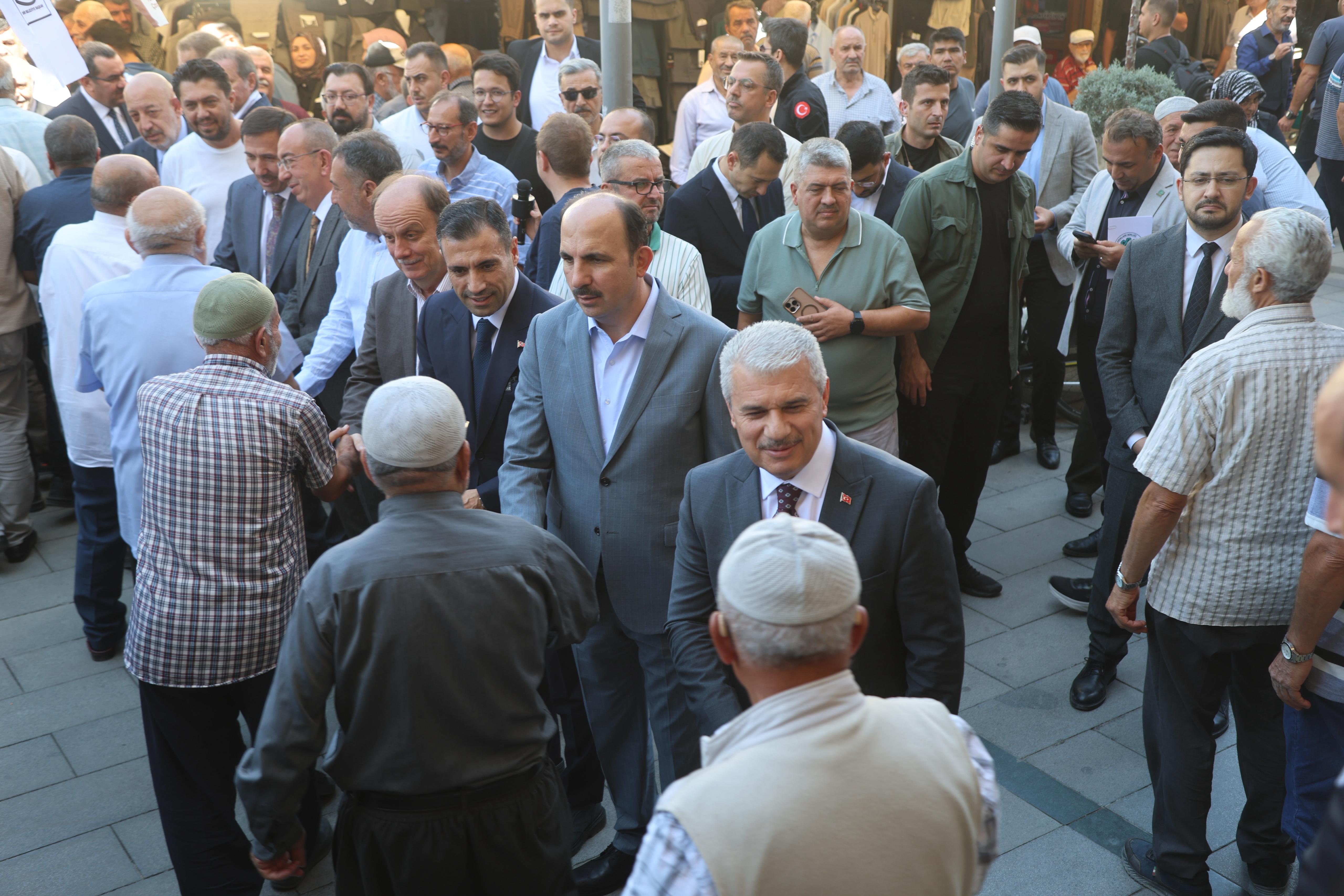 4. TARİHİ BEDESTEN ALIŞVERİŞ GÜNLERİ BAŞLADI