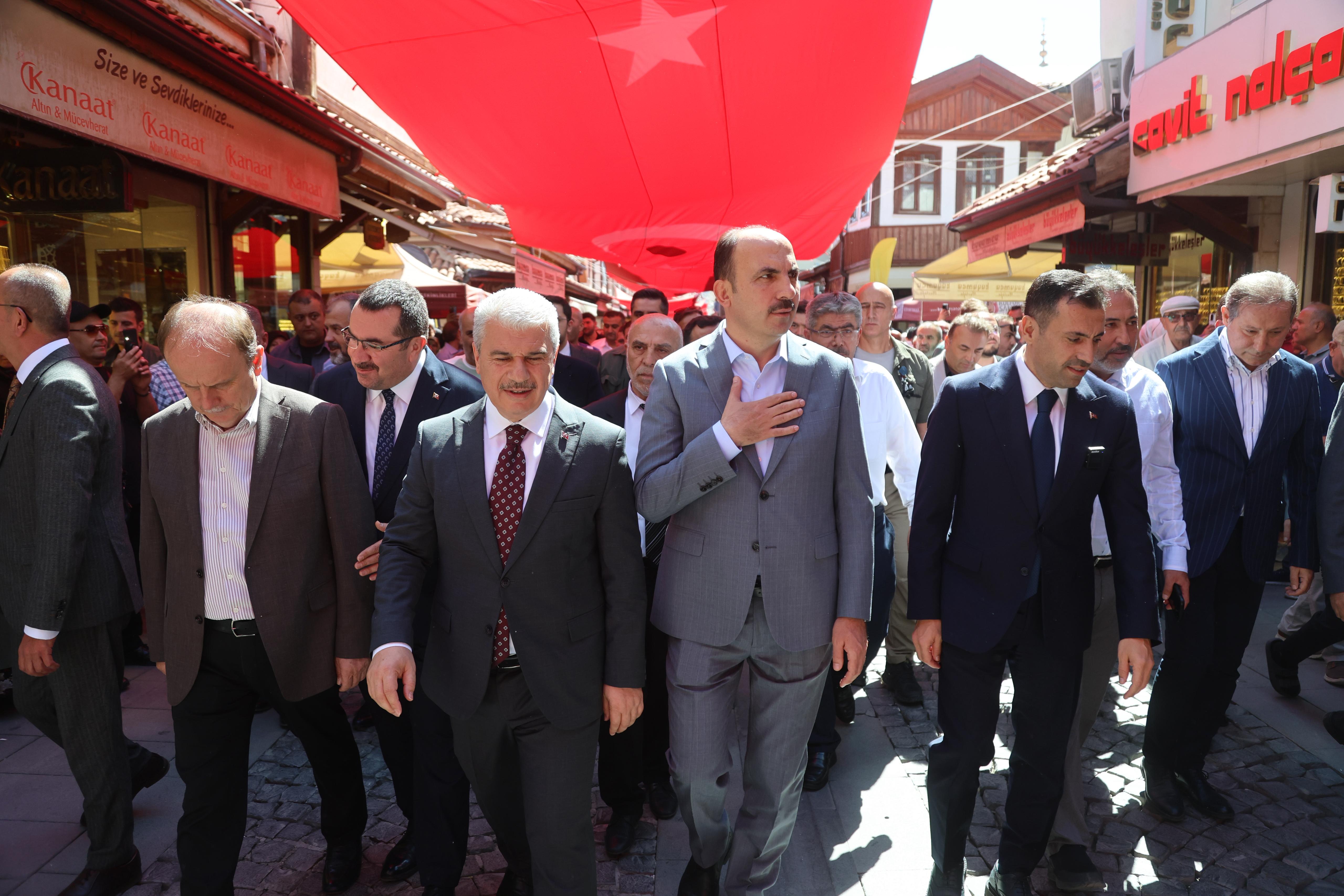 4. TARİHİ BEDESTEN ALIŞVERİŞ GÜNLERİ BAŞLADI