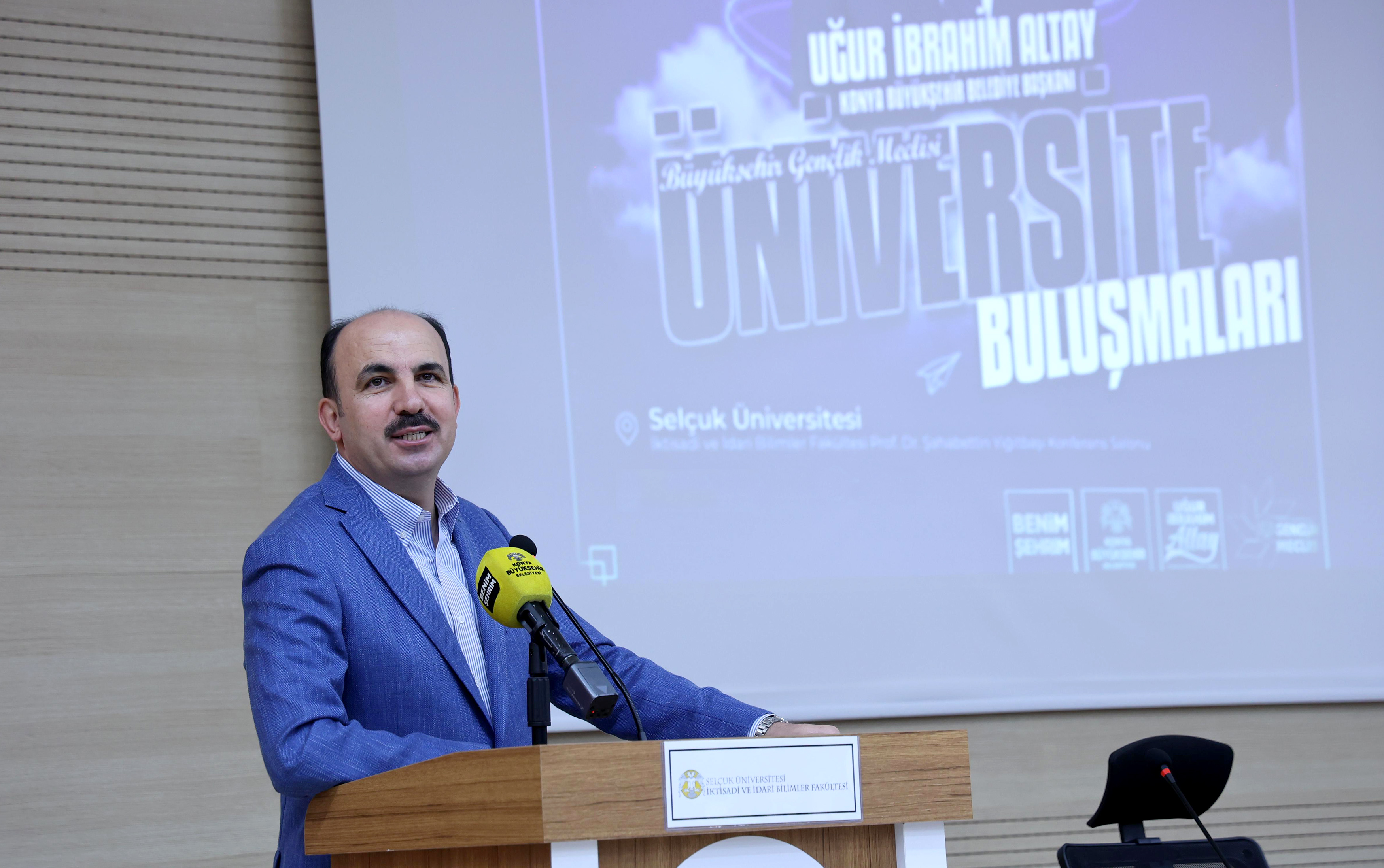 BAŞKAN ALTAY: “KONYA’DA YENİ KAYIT YAPTIRAN ÜNİVERSİTE ÖĞRENCİLERİ TOPLU ULAŞIMDAN 10 GÜN ÜCRETSİZ FAYDALANIYOR”