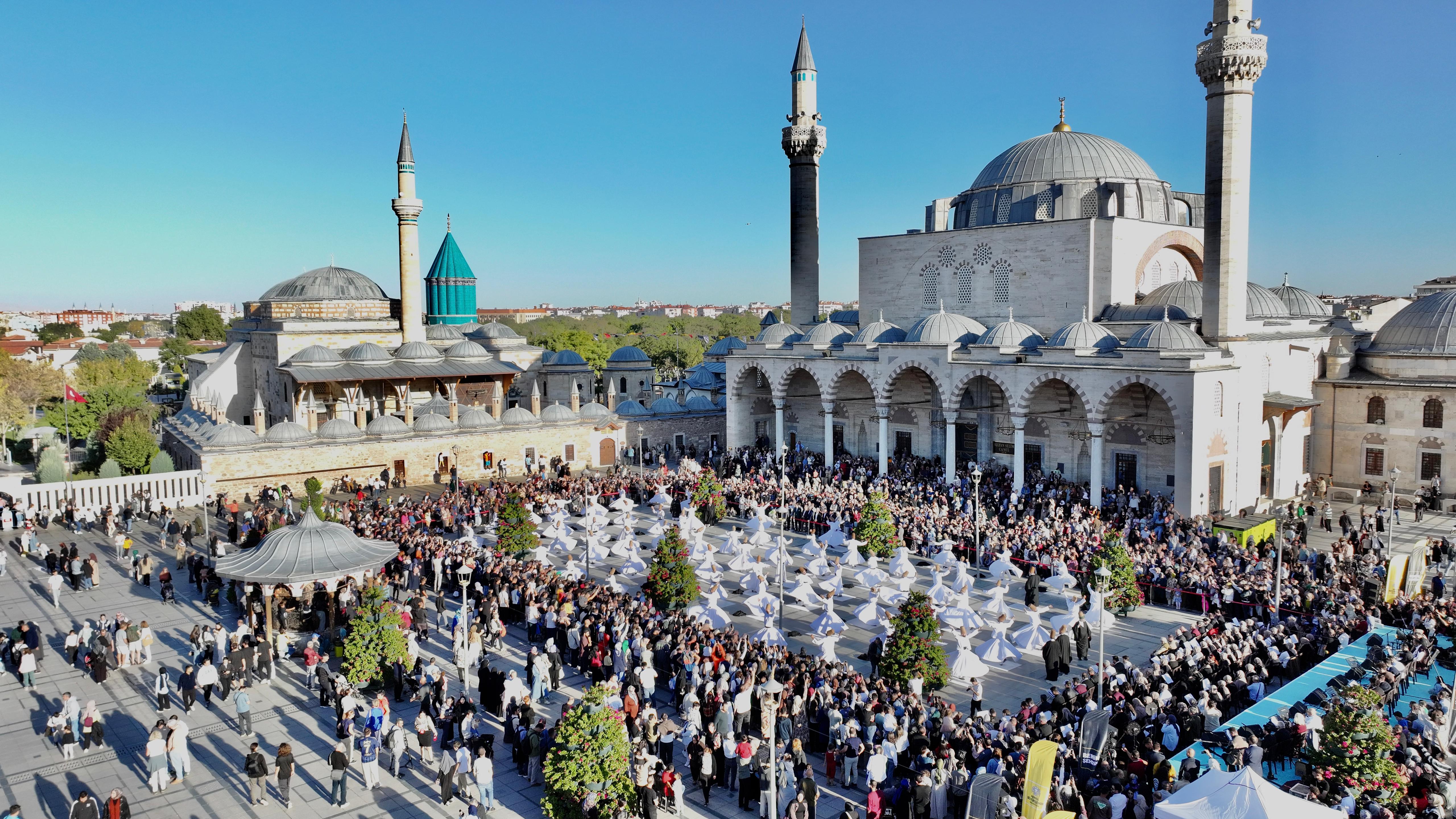 22. ULUSLARARASI KONYA MİSTİK MÜZİK FESTİVALİ COŞKUYLA BAŞLADI
