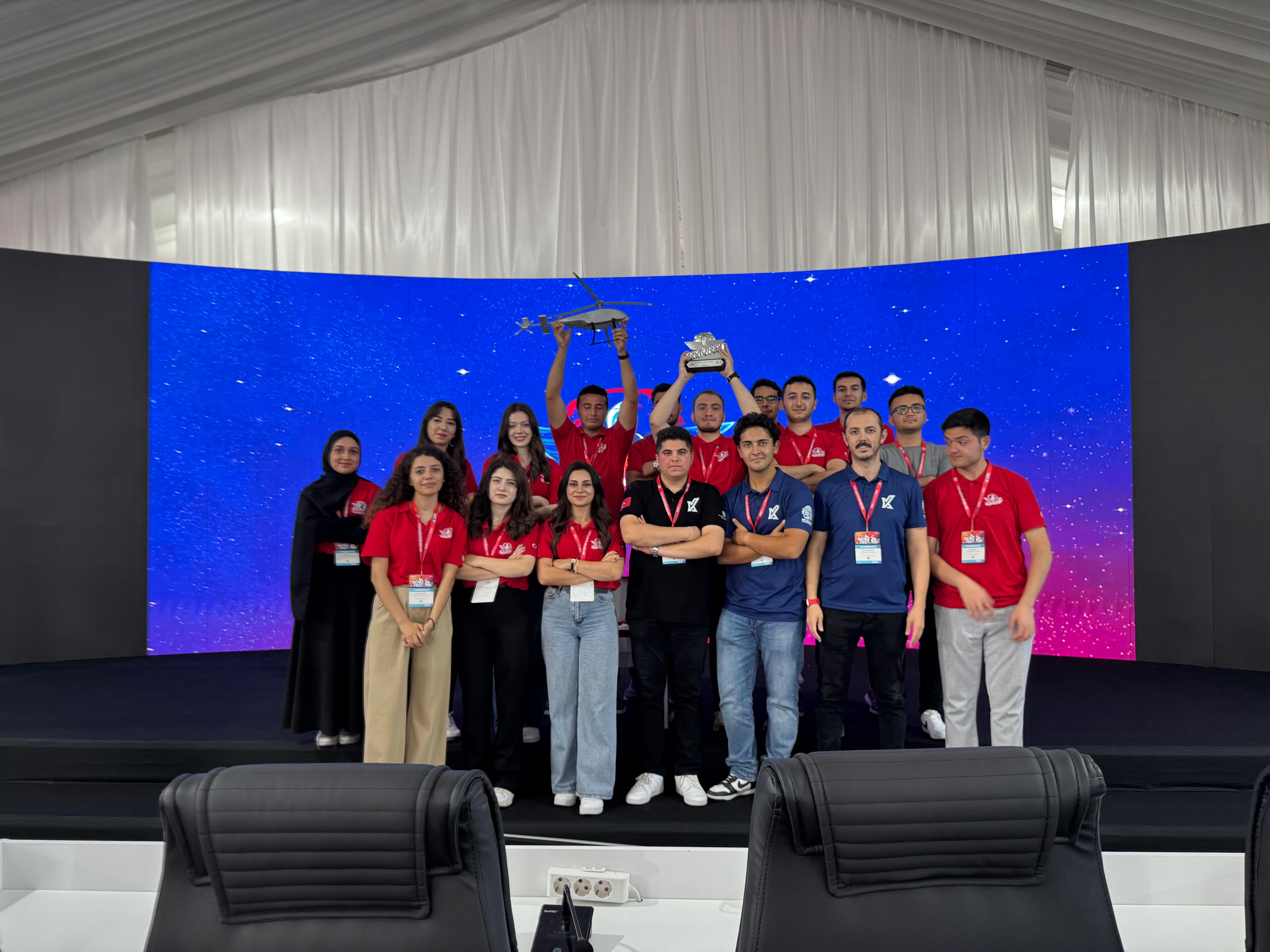BAŞKAN ALTAY “2025 TEKNOFEST İSTANBUL”DAN 18 ÖDÜLLE DÖNEN KAPSÜL TAKIMLARINI TEBRİK ETTİ