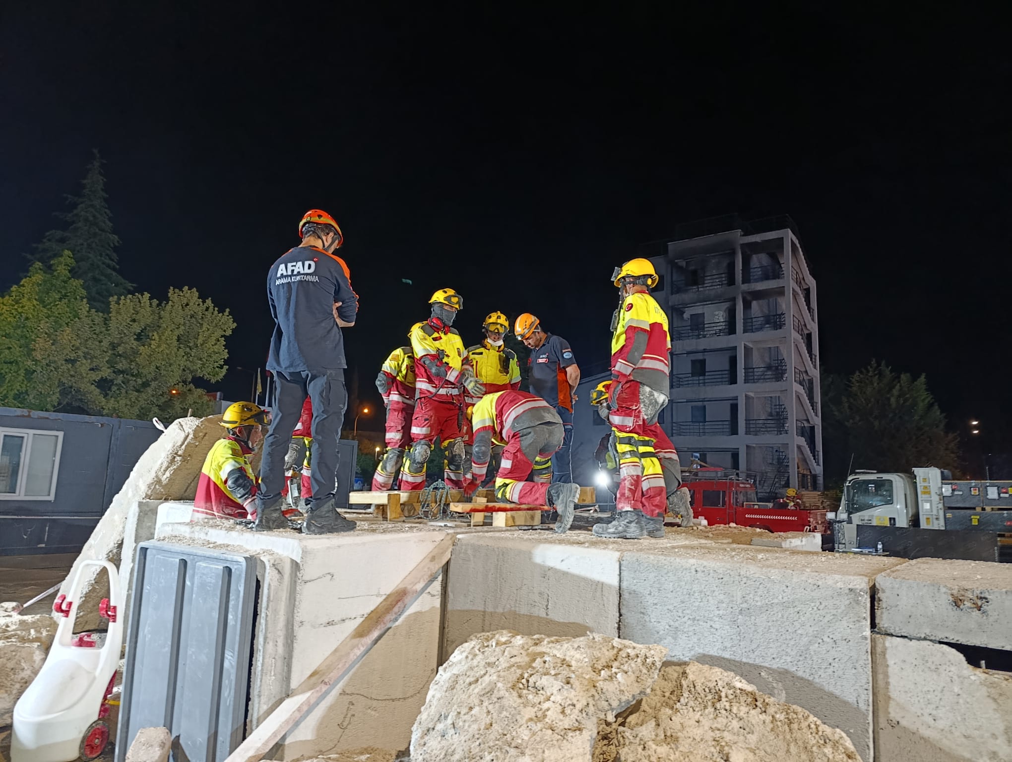 KONYA BÜYÜKŞEHİR ÜÇ AYRI ARAMA KURTARMA SEVİYESİNDE AKREDİTASYON ALAN İLK YEREL YÖNETİM OLDU