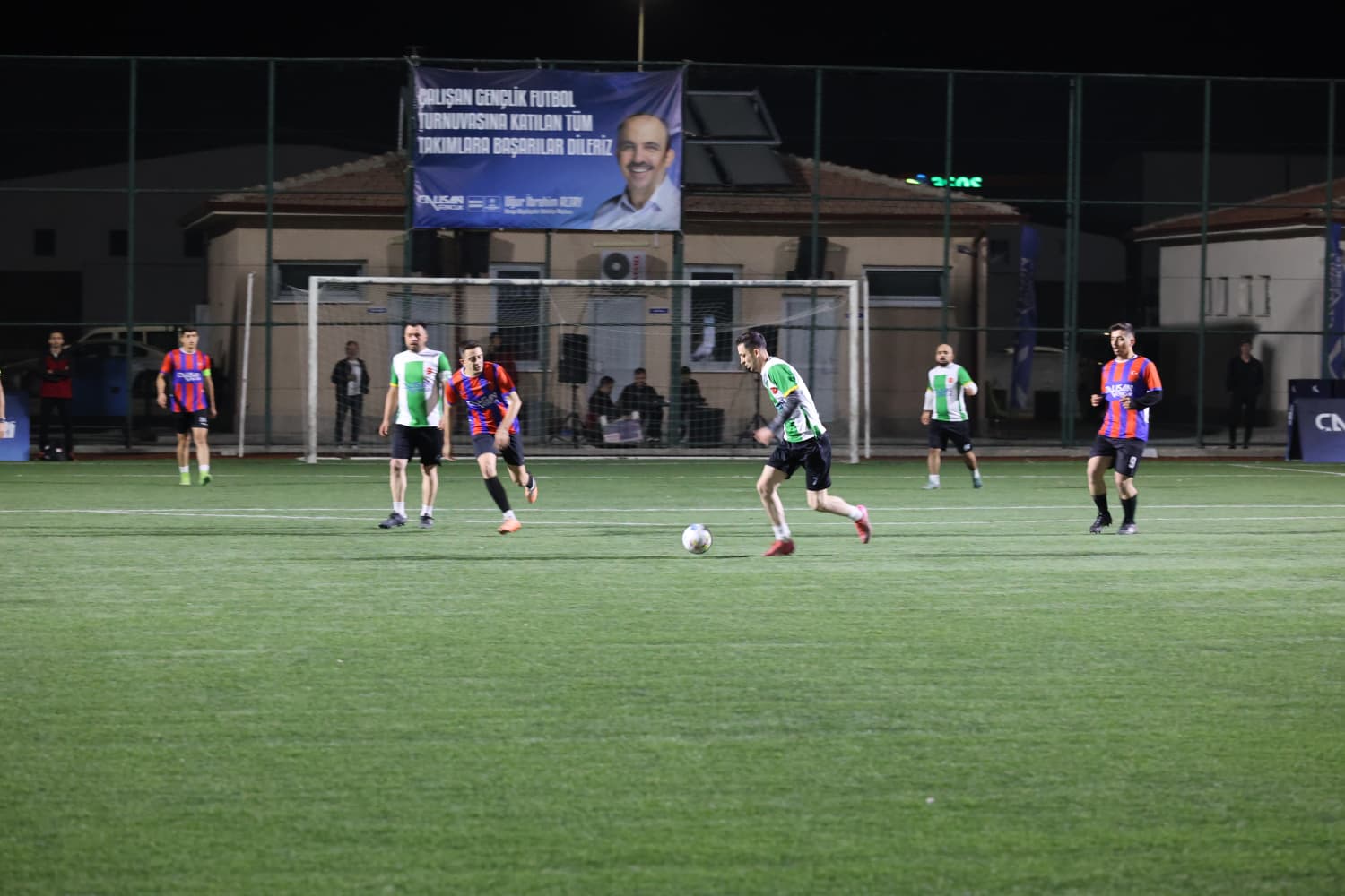 KONYA BÜYÜKŞEHİR ÇALIŞAN GENÇLİK FUTBOL TURNUVASI’NDA DOSTLUK KAZANDI