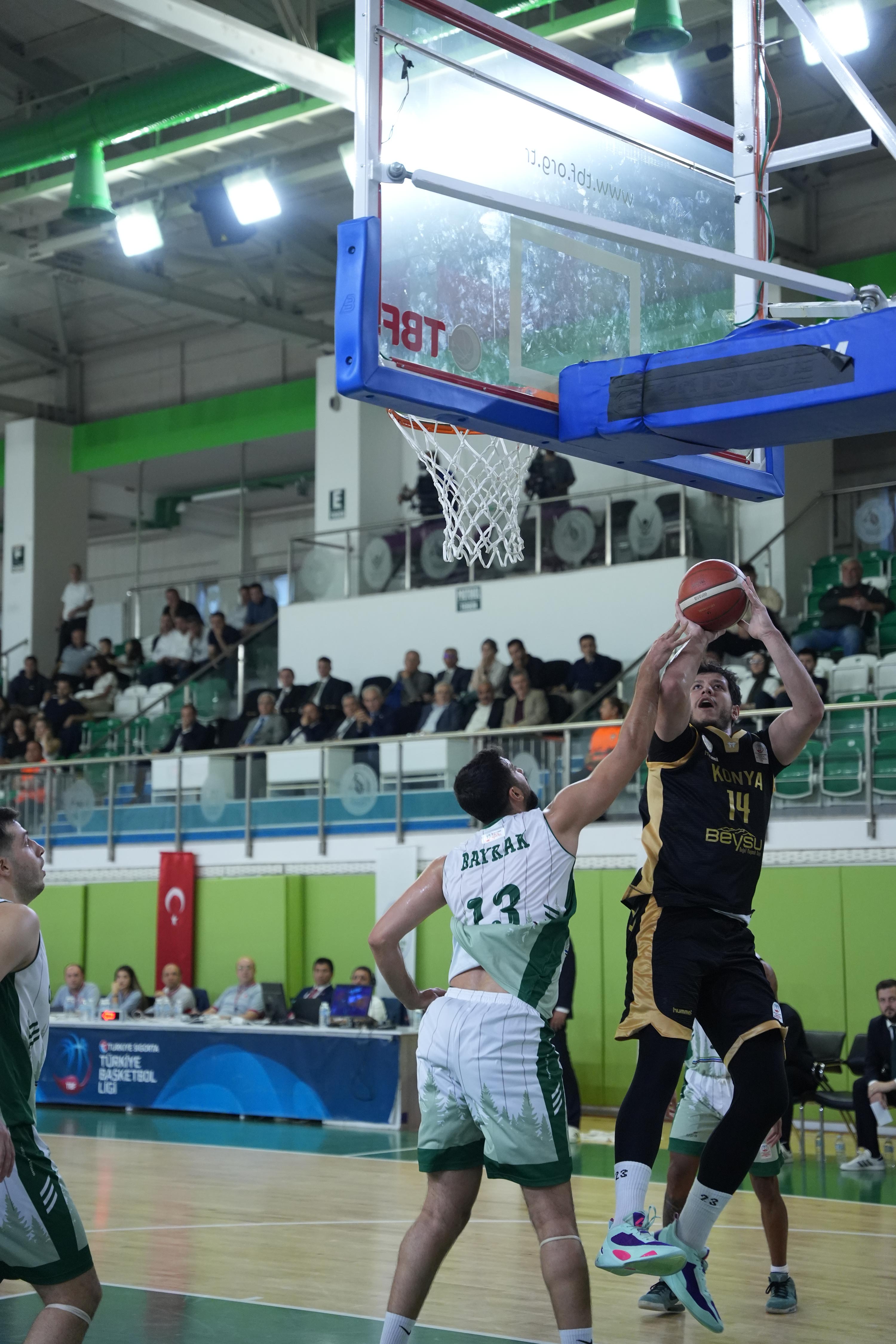 KONYA BÜYÜKŞEHİR DEPLASMANDA OGM ORMANSPOR’U FARKLI YENEREK İKİDE İKİ YAPTI