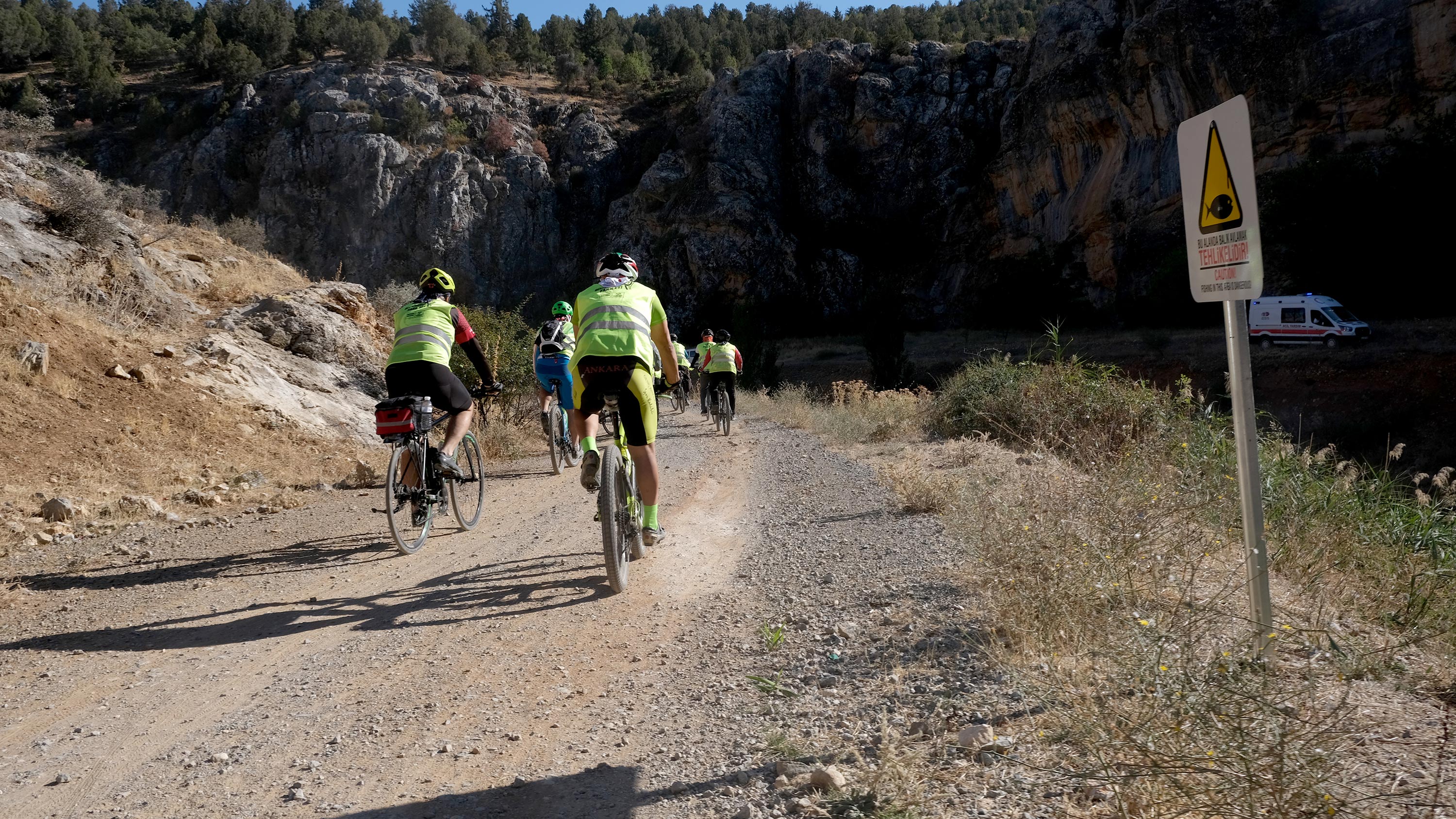 “KEYKUBAD’IN İZİNDE PEDALLIYORUZ” BİSİKLET SÜRÜŞ ETKİNLİĞİNDE KURAKLIĞA DİKKAT ÇEKİLDİ
