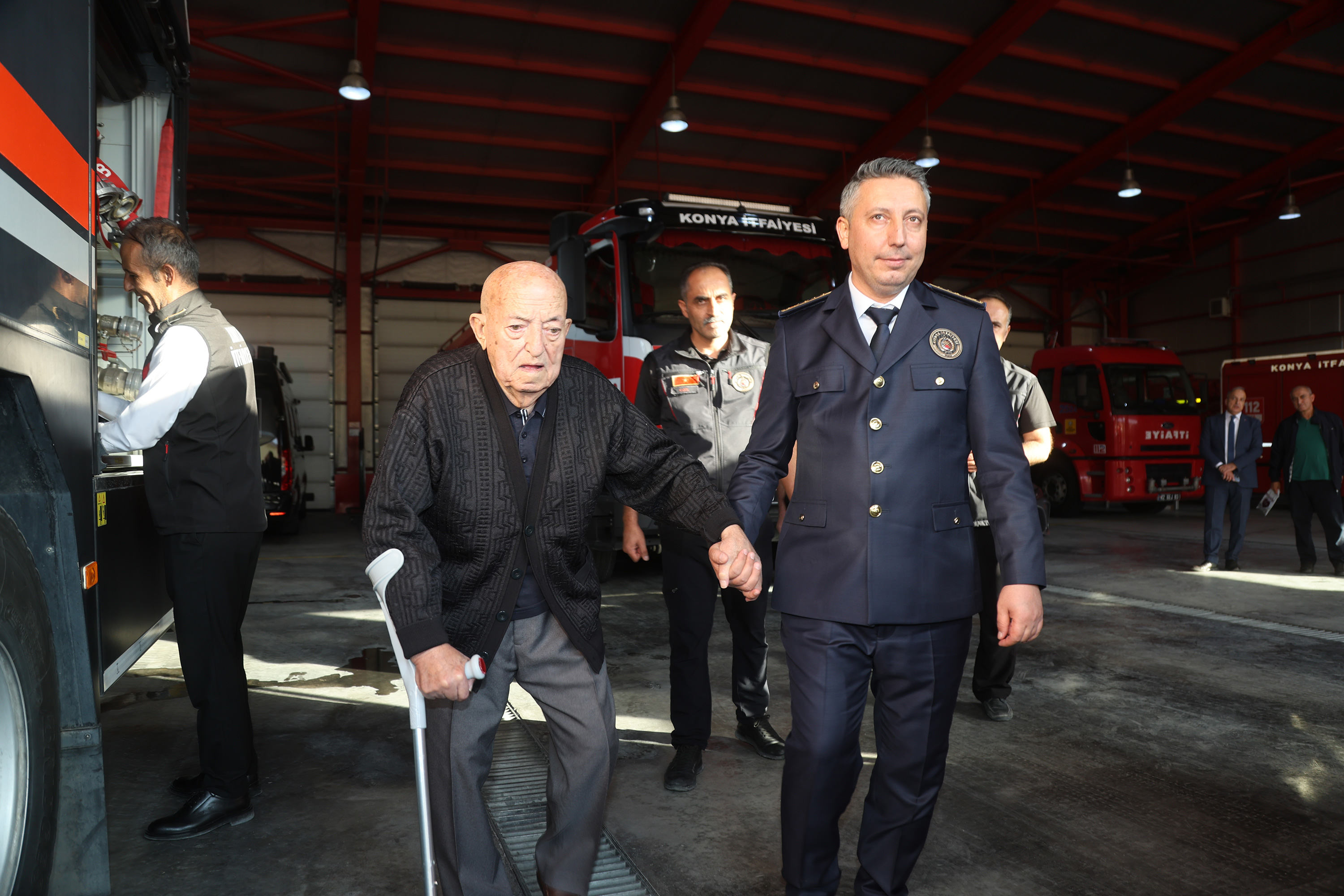 EMEKTAR İTFAİYE MÜDÜRÜ’NDEN KONYA İTFAİYESİ’NE ANLAMLI ZİYARET