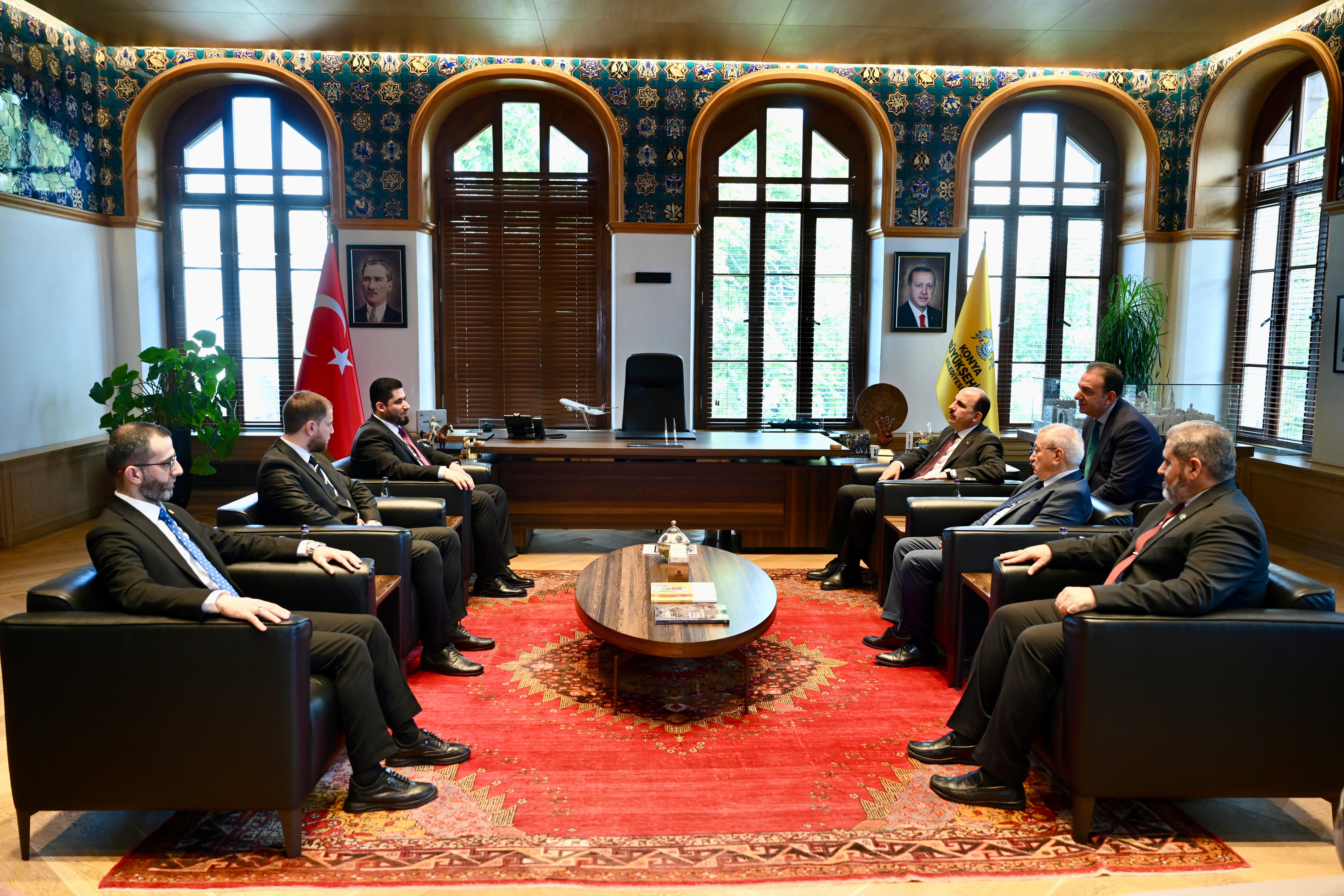 UCLG-MEWA KONGRESİ İÇİN KONYA’YA GELEN SURİYELİ HEYET BAŞKAN ALTAY’I ZİYARET ETTİ