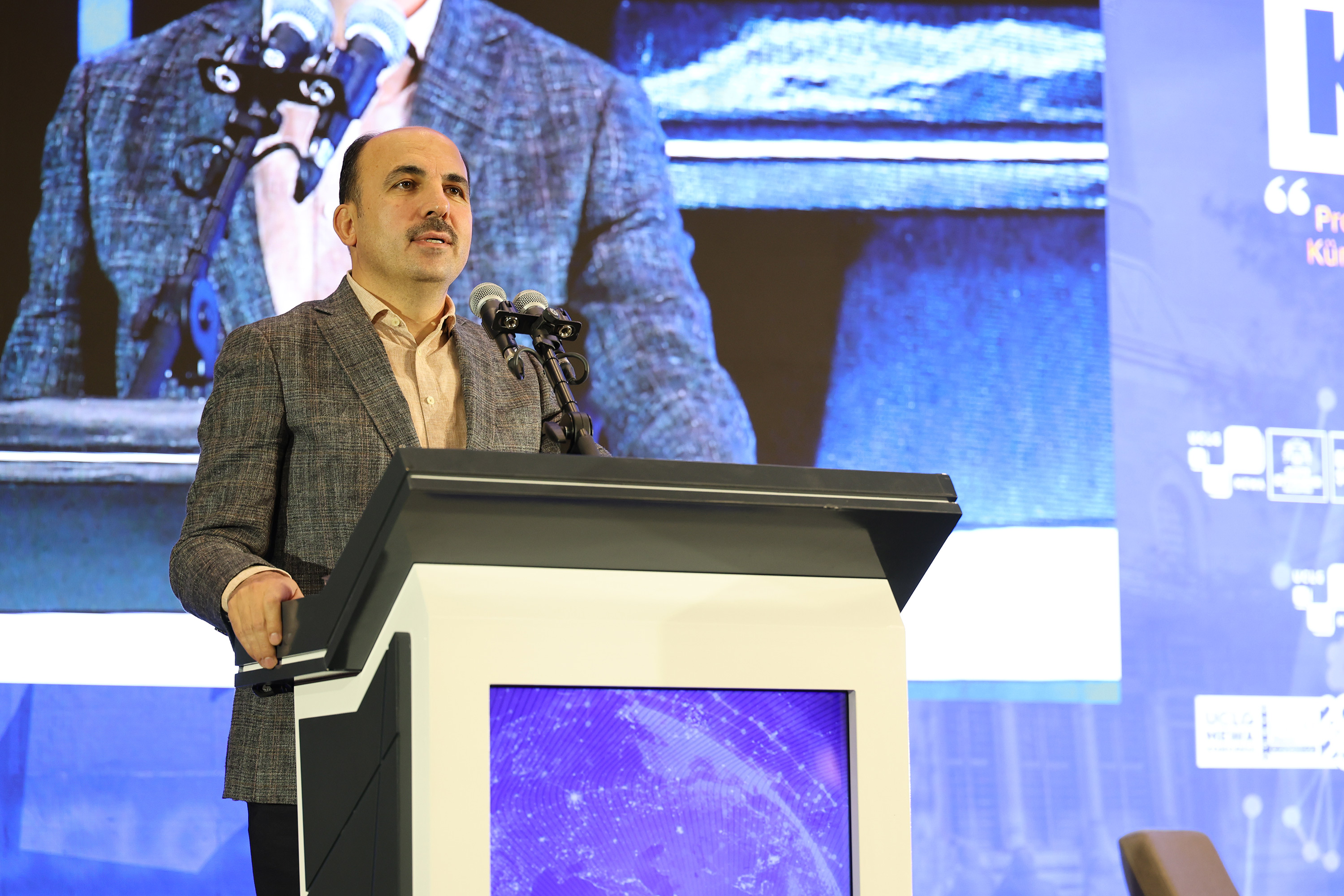 UCLG-MEWA KONGRESİ’NİN KAPANIŞINDA KONUŞAN UCLG BAŞKANI ALTAY: “TARİHİ BİR KONGREYE EV SAHİPLİĞİ YAPTIK”