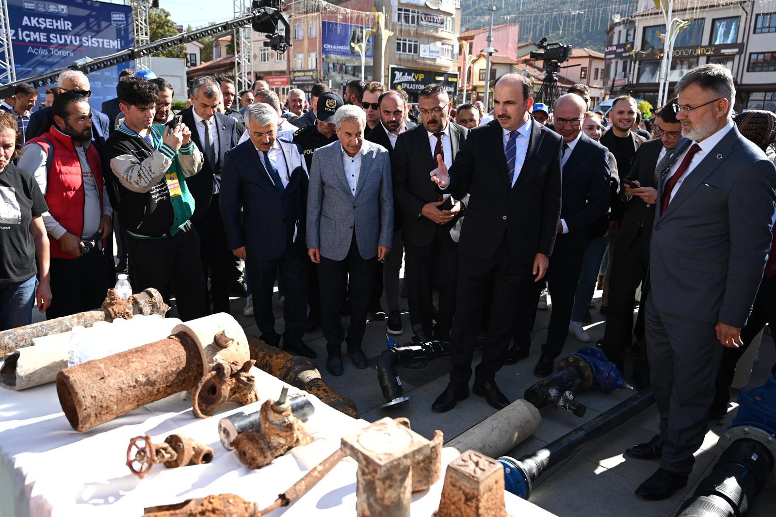 BAŞKAN ALTAY: “AKŞEHİR’İN İÇME SUYU MESELESİNİ 223 MİLYON LİRALIK YATIRIMLA KÖKLÜ ÇÖZÜME KAVUŞTURDUK”