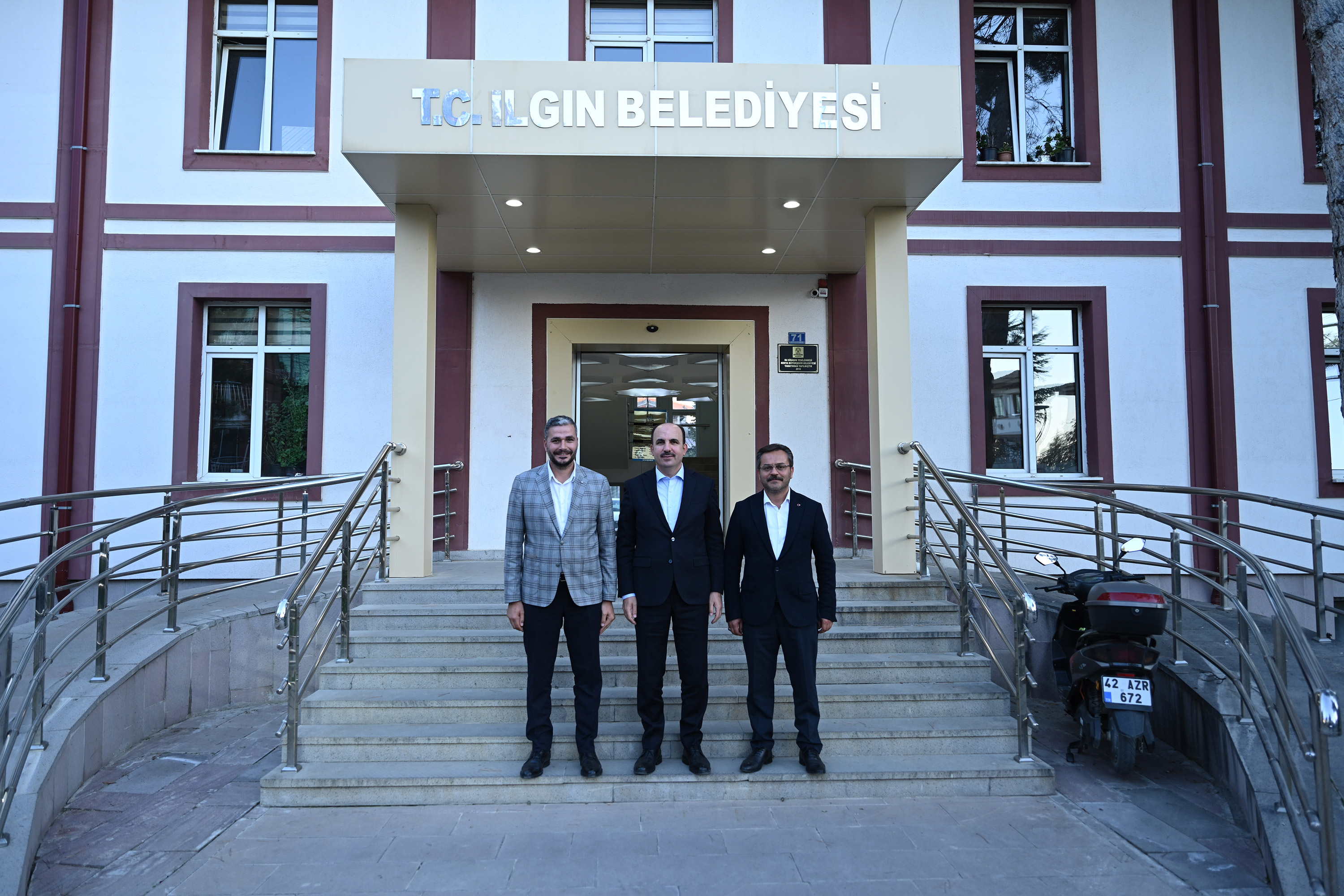 DOĞANHİSAR’A KAZANDIRILAN MEYDAN DÜZENLEMESİ HİZMETE AÇILDI