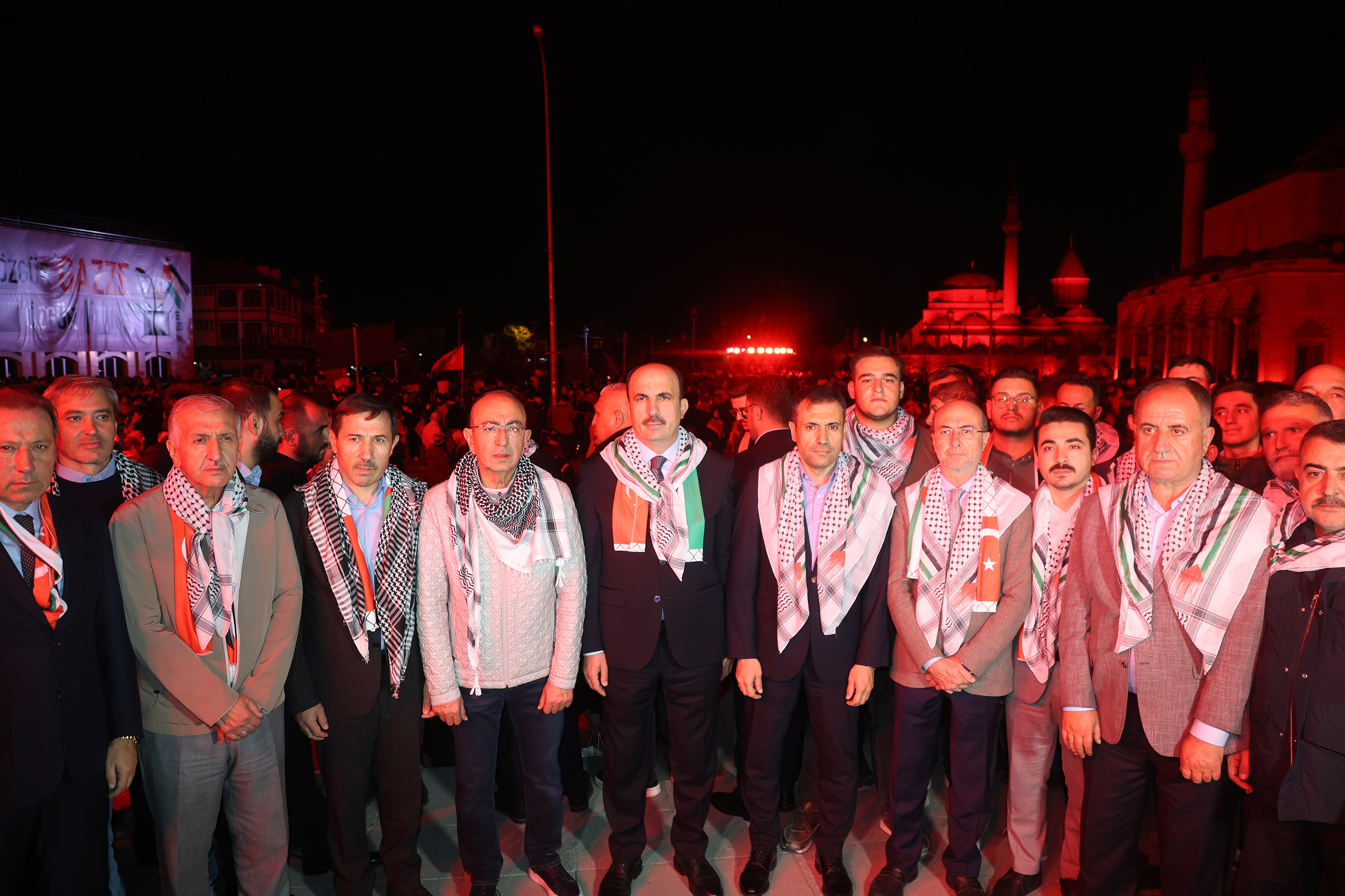 KONYA’DA 75 BİN KİŞİ KATİL İSRAİL’İN GAZZE SOYKIRIMINA KARŞI VİCDANIN SESİ OLDU