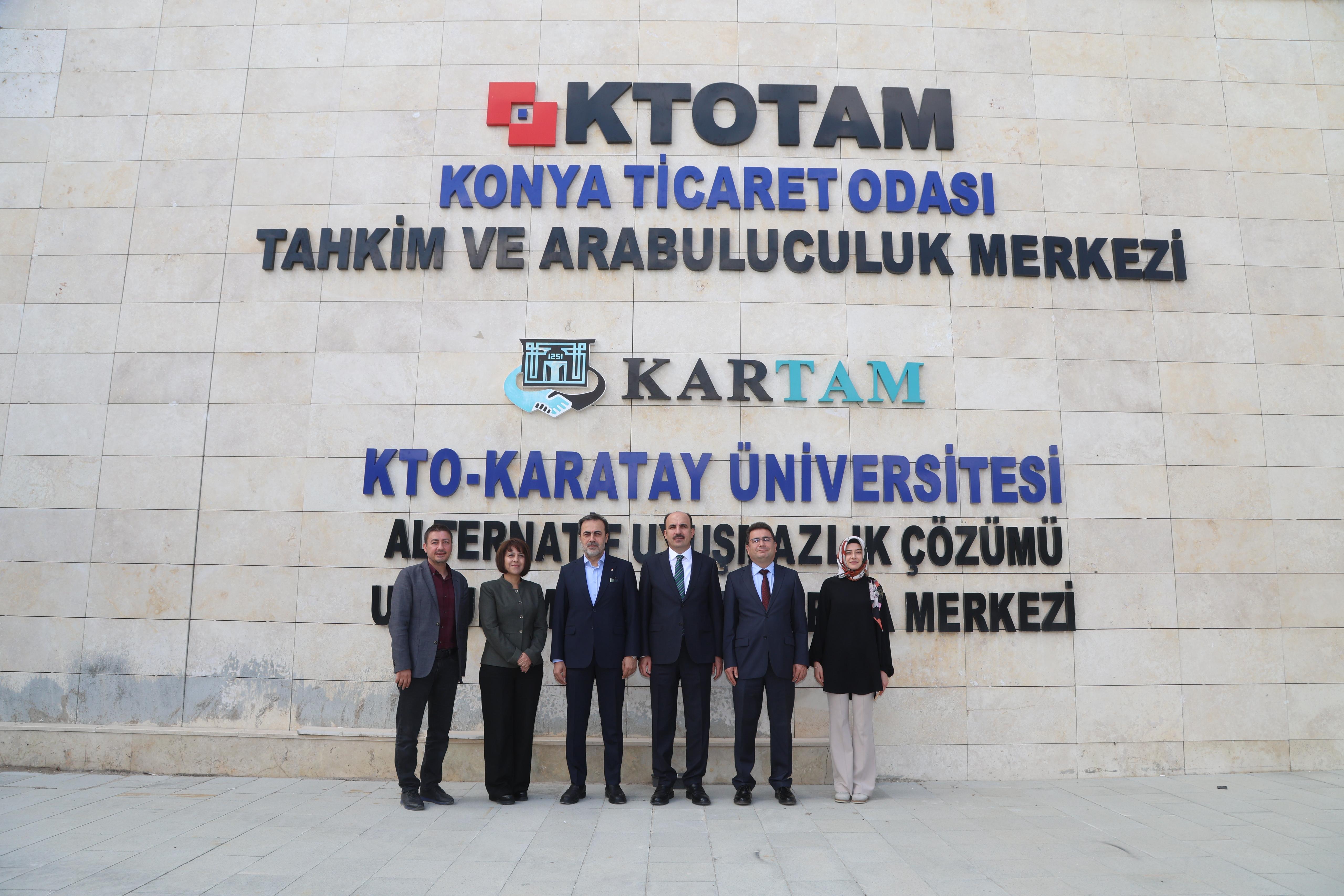 BAŞKAN ALTAY GENÇLERİ BOYKOT KONUSUNDA DUYARLI OLMAYA ÇAĞIRDI