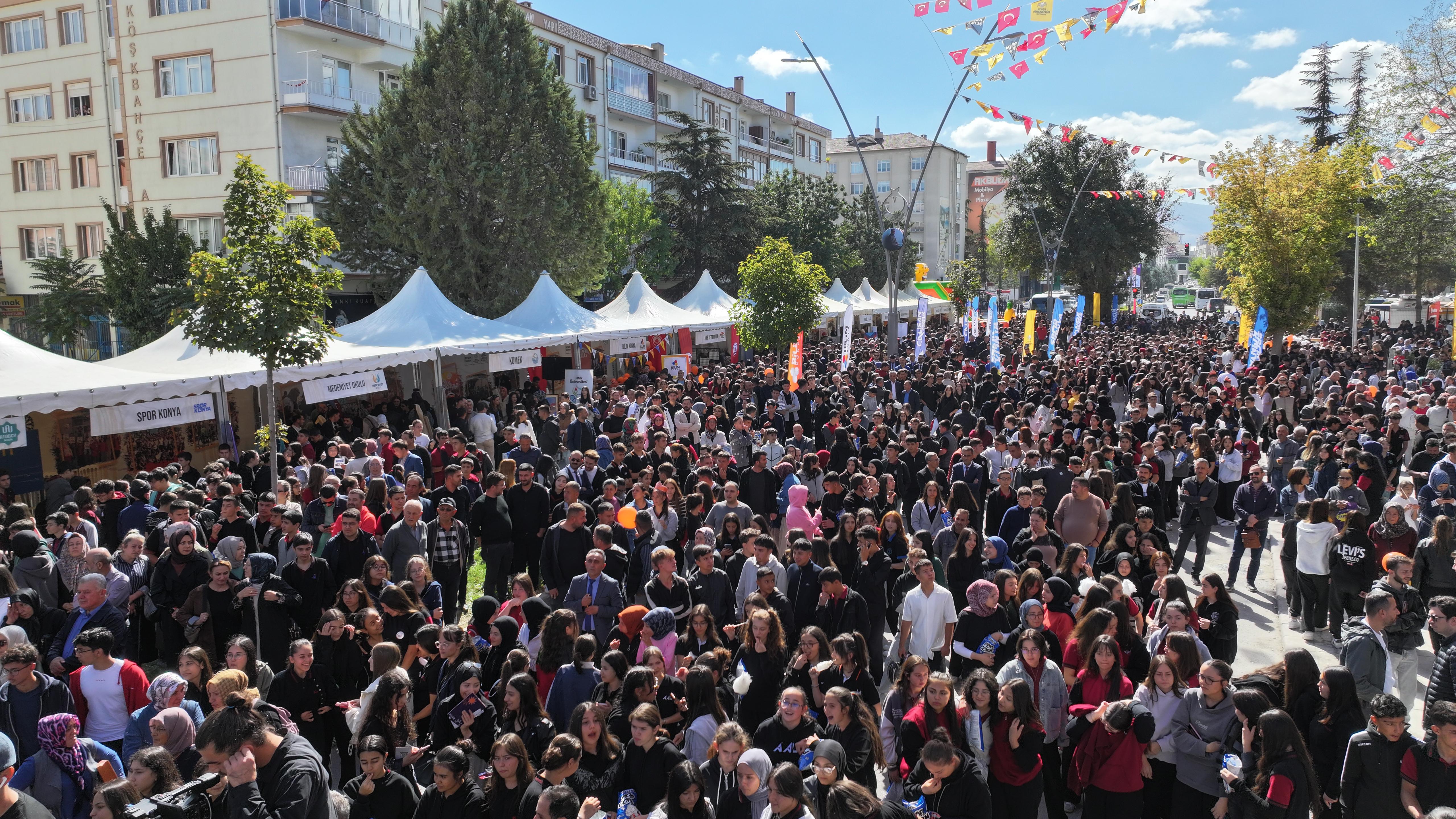 BÜYÜKŞEHİR KONYA’NIN EN BÜYÜK GENÇLİK KAMPÜSÜ’NÜ EREĞLİ’DE AÇTI