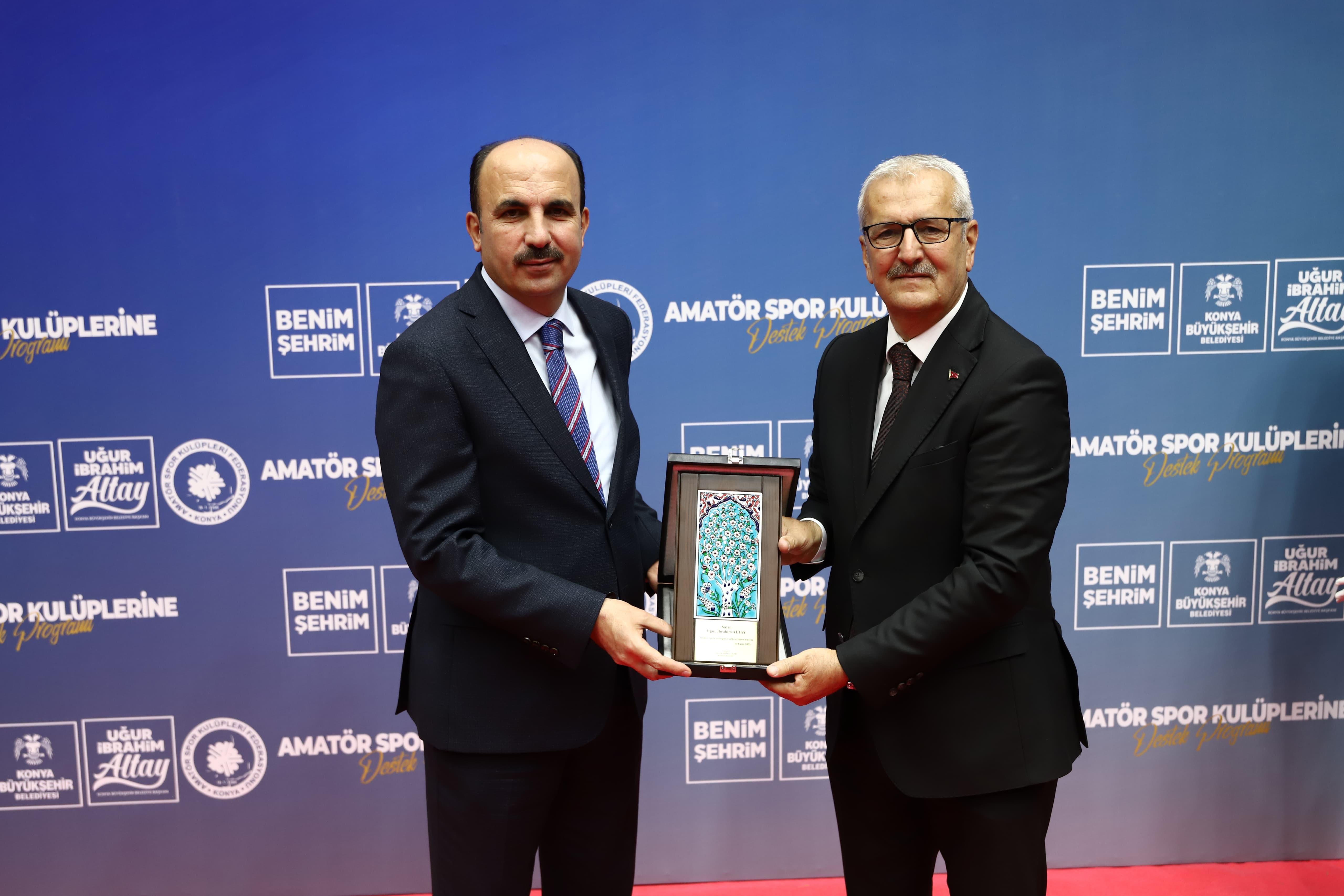 BAŞKAN ALTAY: “2025’TE AMATÖR SPOR KULÜPLERİMİZE 144 MİLYON LİRA AYNÎ VE NAKDÎ DESTEKTE BULUNDUK”