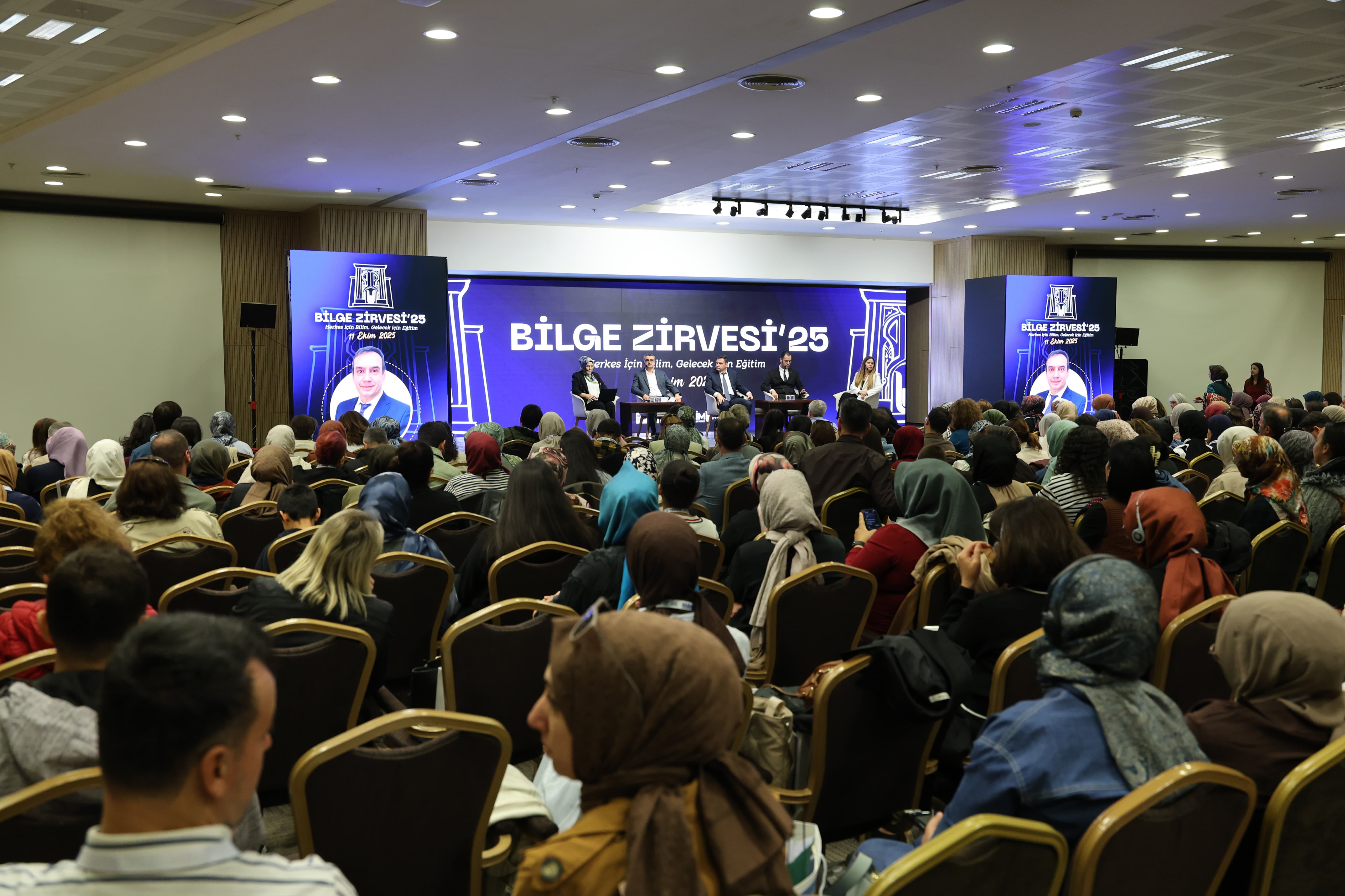 KONYA BÜYÜKŞEHİR “ULUSLARARASI BİLİMUM GELECEĞİN EĞİTİMİ ZİRVESİ”NE EV SAHİPLİĞİ YAPTI