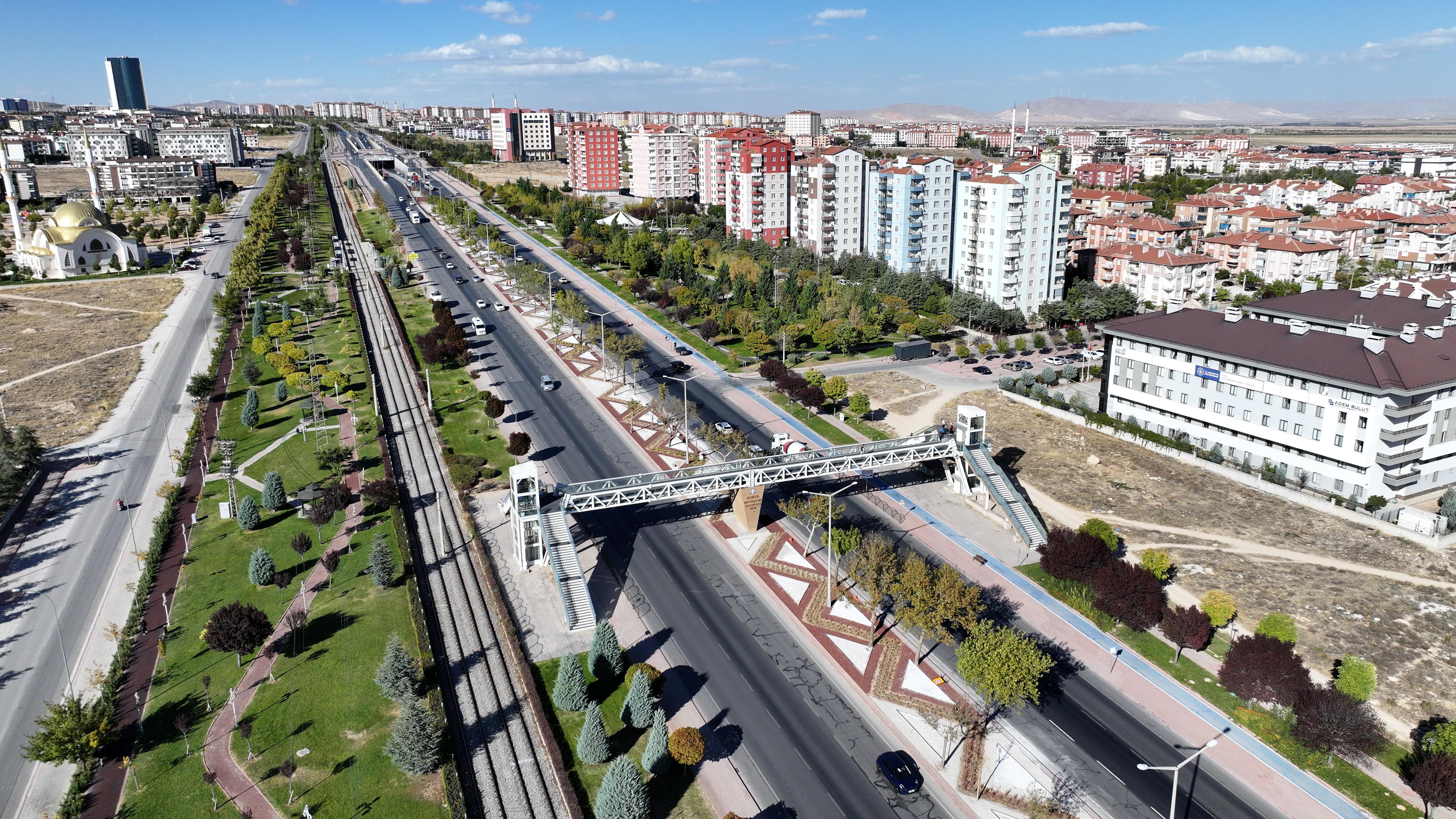 BAŞKAN ALTAY: “İSTANBUL YOLU’NDA YAPTIĞIMIZ KURAKÇIL PEYZAJ DÜZENLEMESİ İLE SU VE ENERJİ TASARRUFU SAĞLAYACAĞIZ”